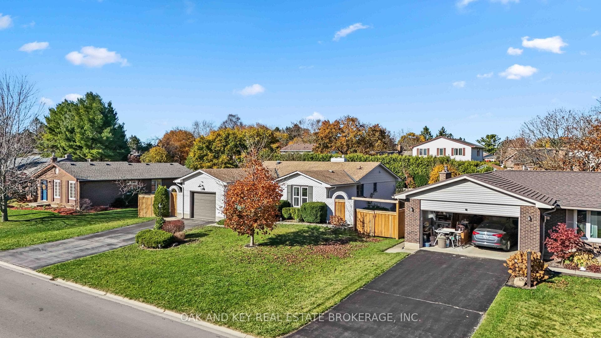 146 BYRON Avenue photo 37