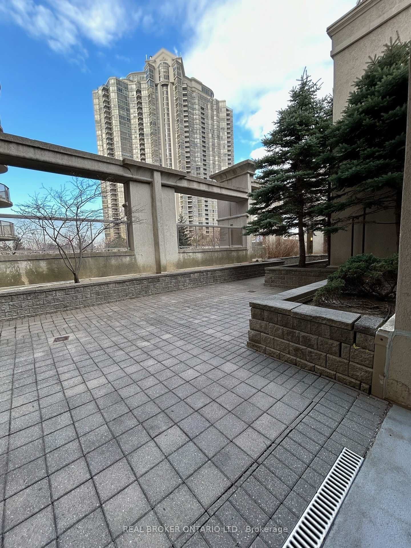 25 Kingsbridge Garden Circle Unit 2224 photo 40