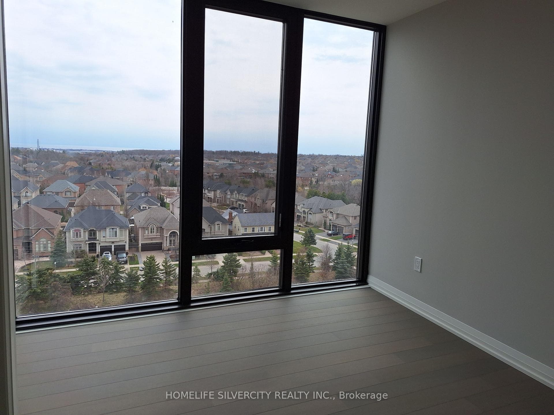 3006 William Cutmore Boulevard Unit 806 photo 18