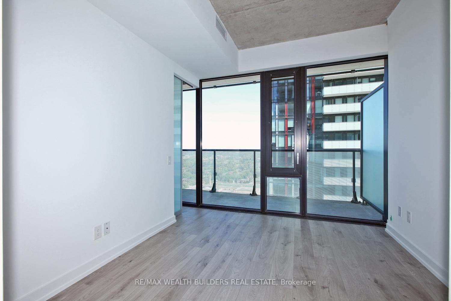 161 Roehampton Avenue Unit 2804 photo 14