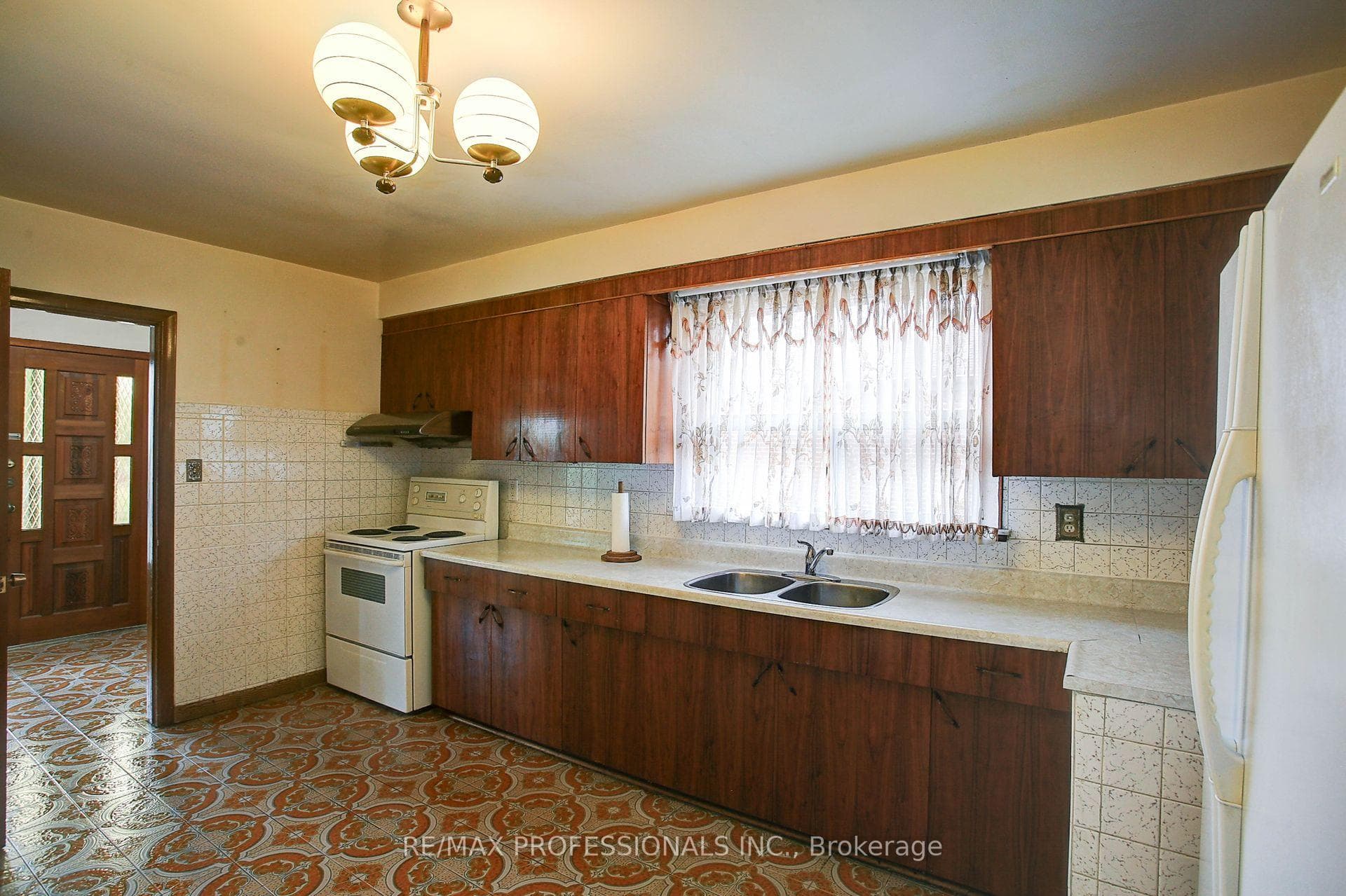 11 Woolgar Avenue photo 11