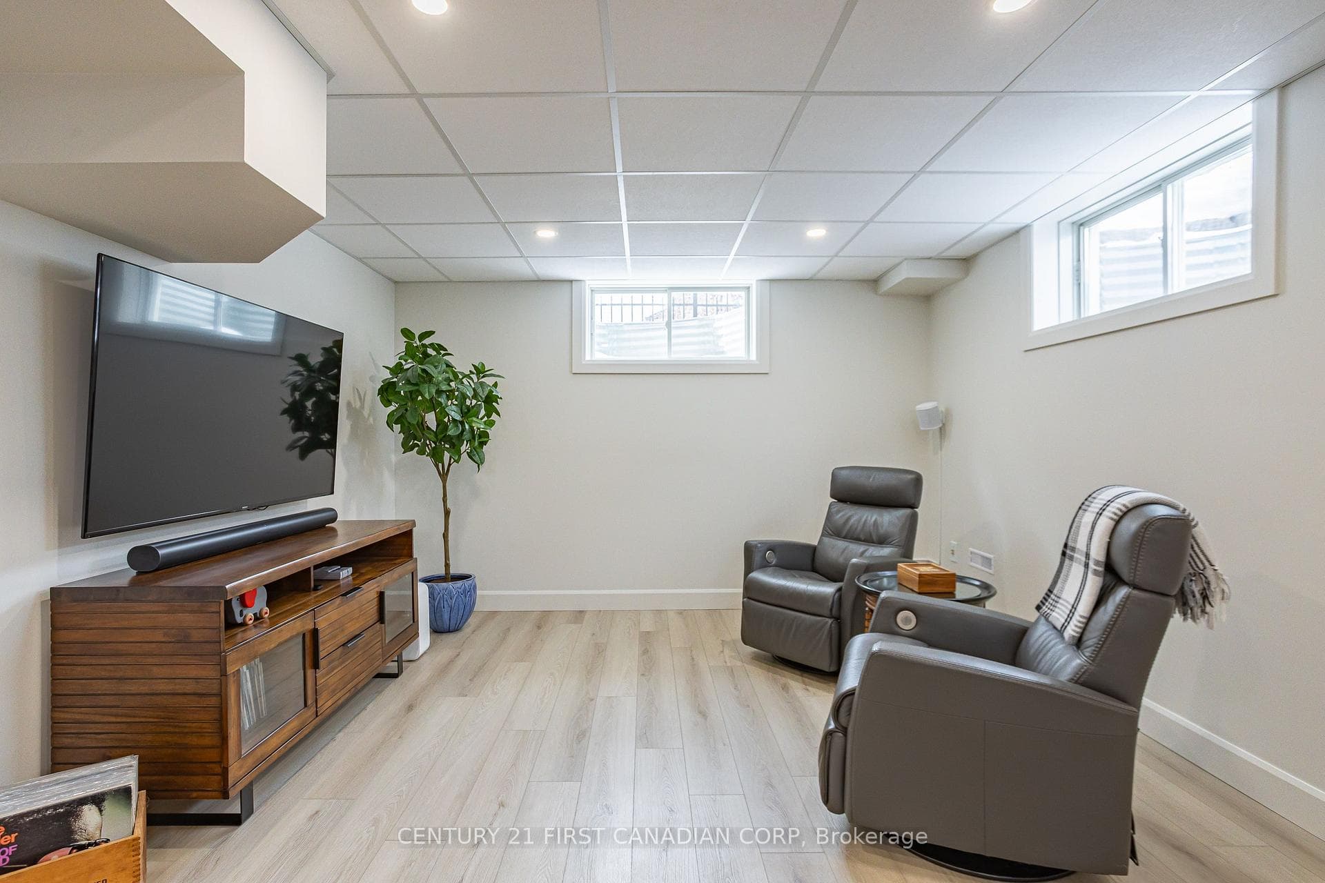 32 Stonefield Lane photo 43