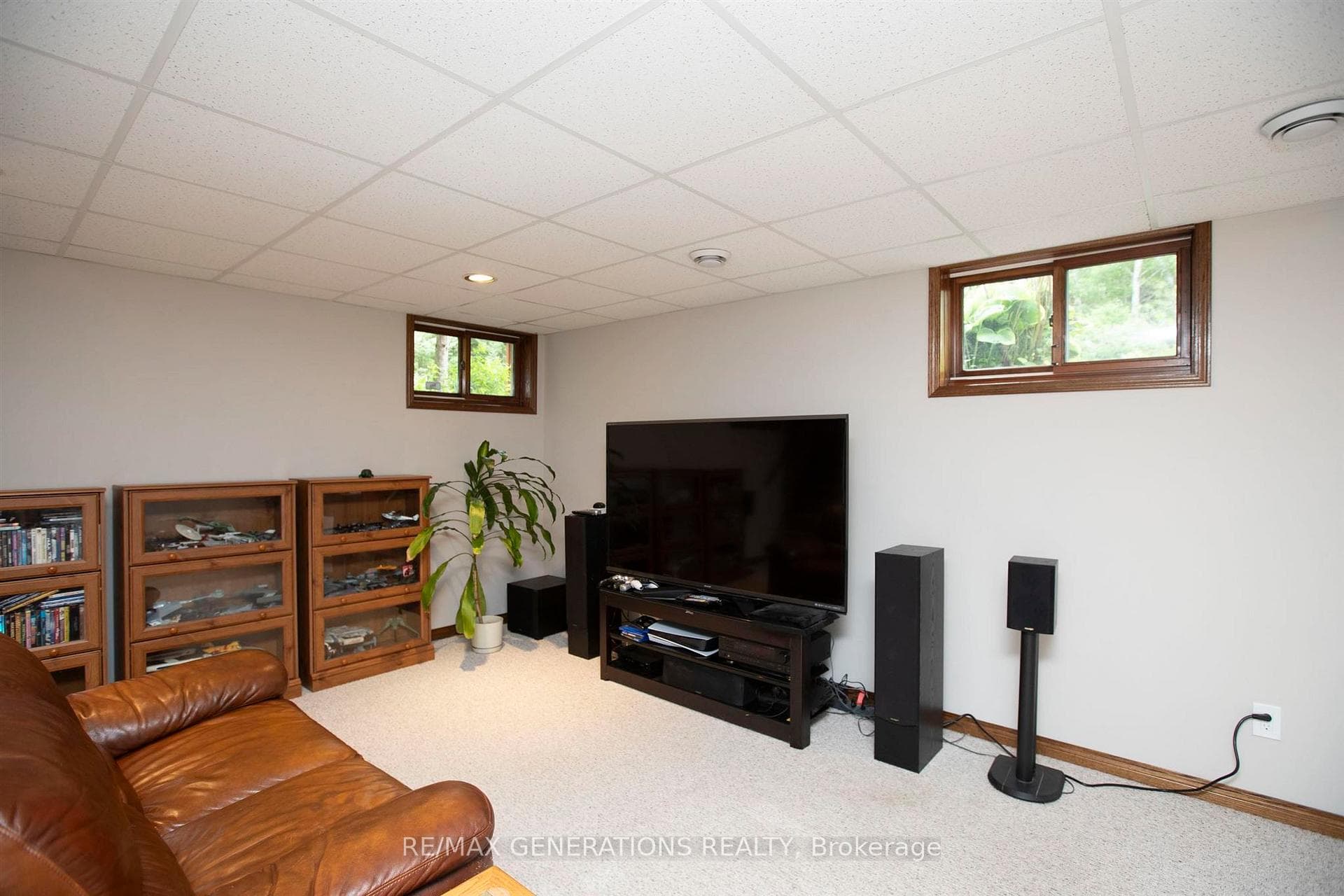 138 Malibu Court photo 32