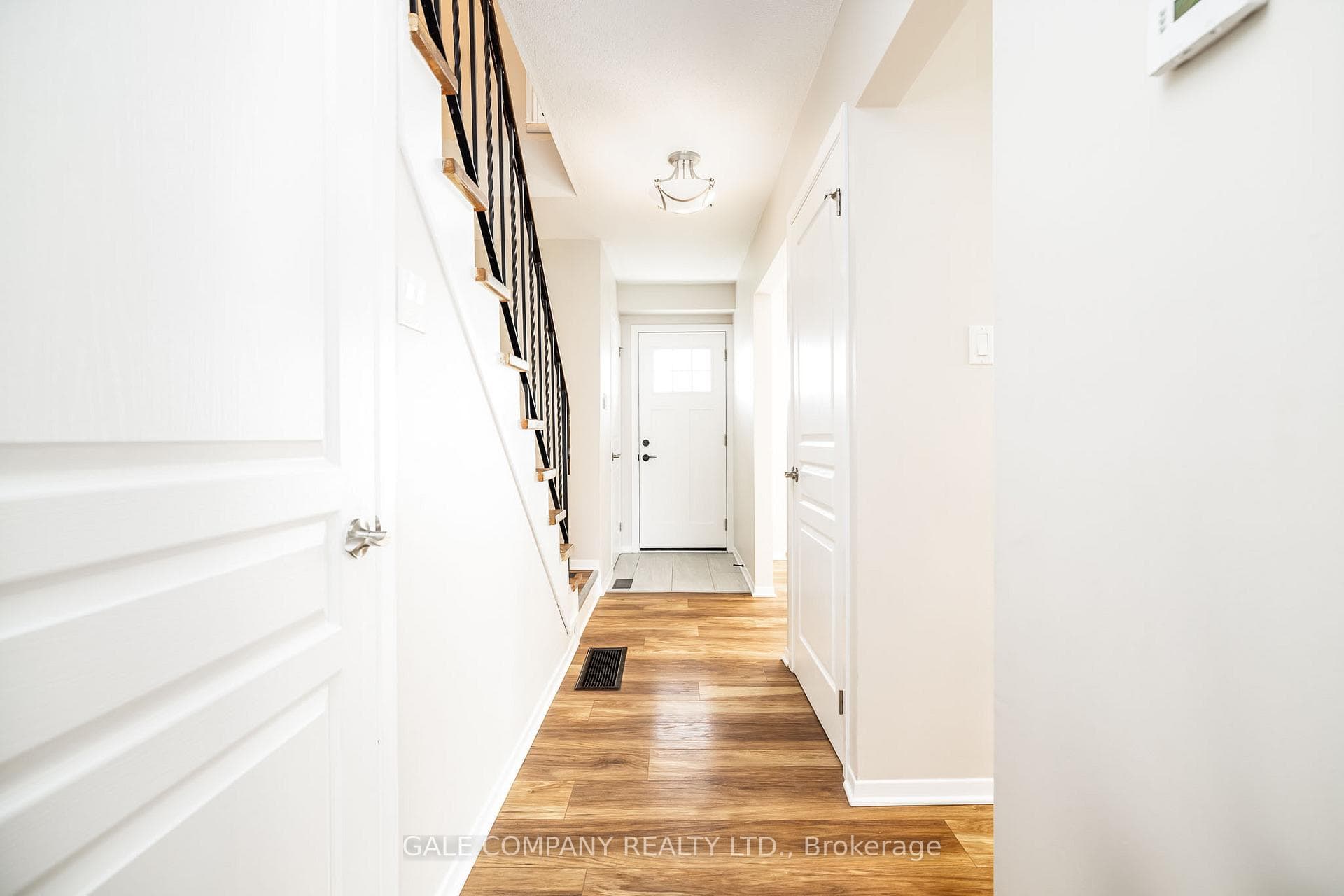 193 Edward Street photo 2