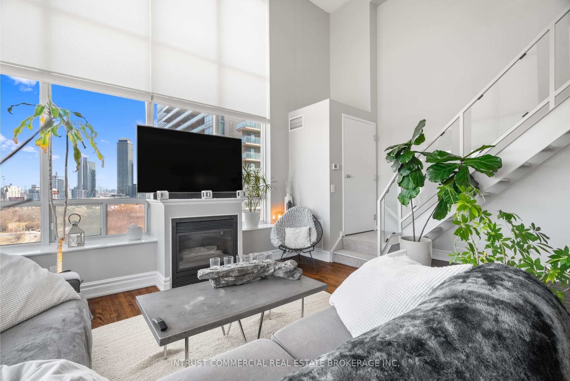 250 Manitoba Street Unit 627 photo 16