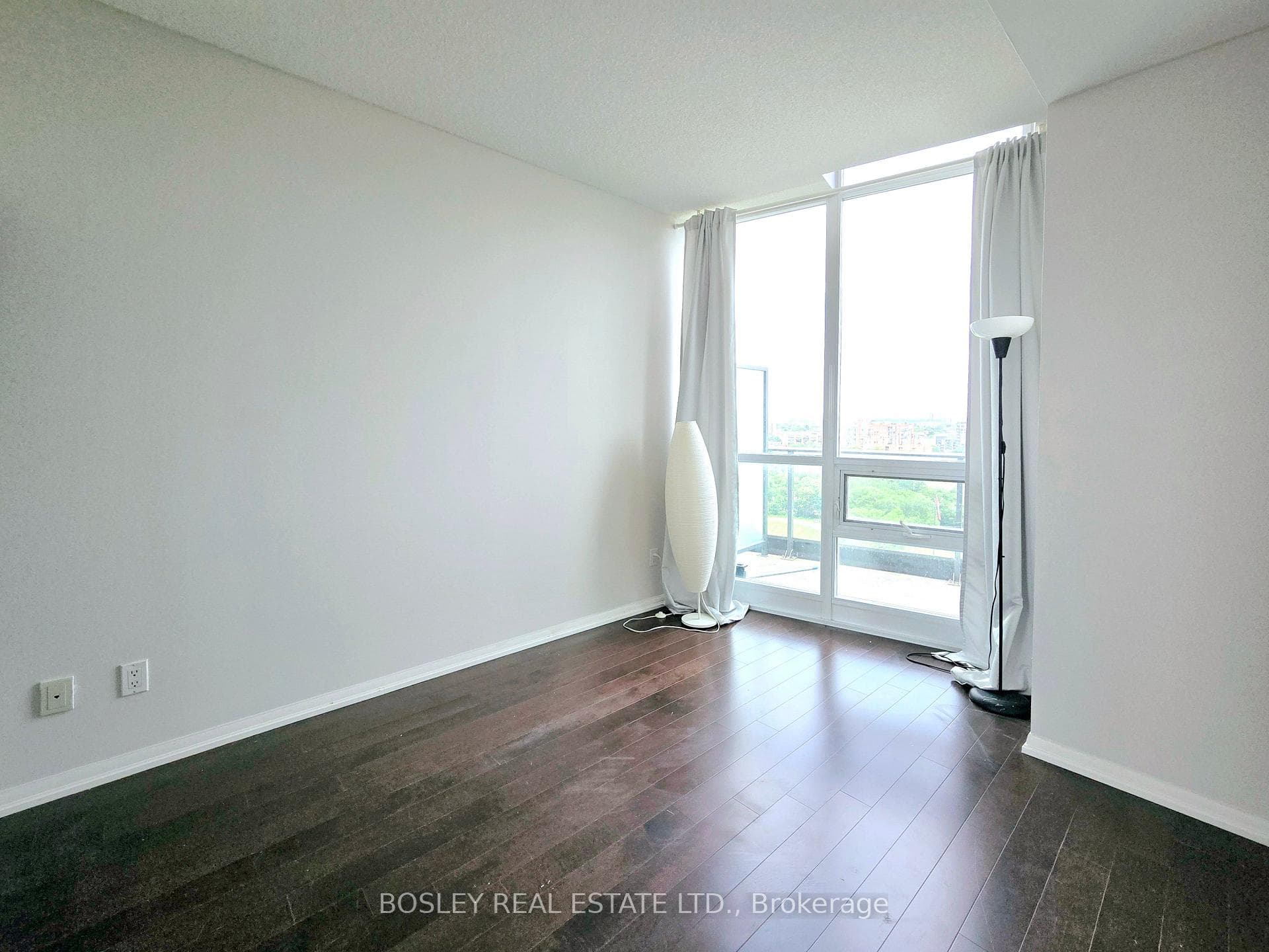 209 Fort York Boulevard Unit 1661 photo 7