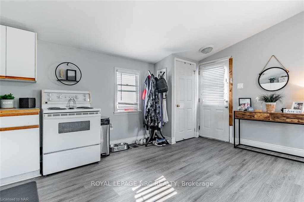 7 Josephine Street photo 21
