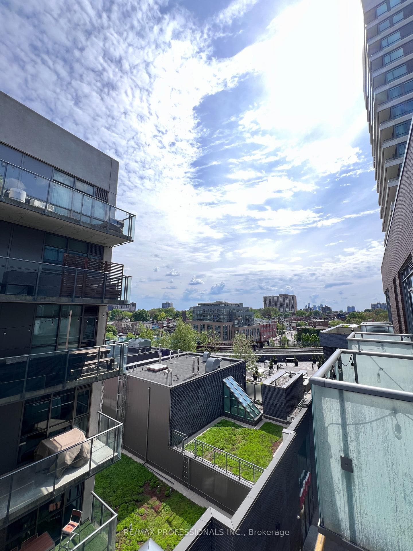 8 Gladstone Avenue Unit 611 photo 19