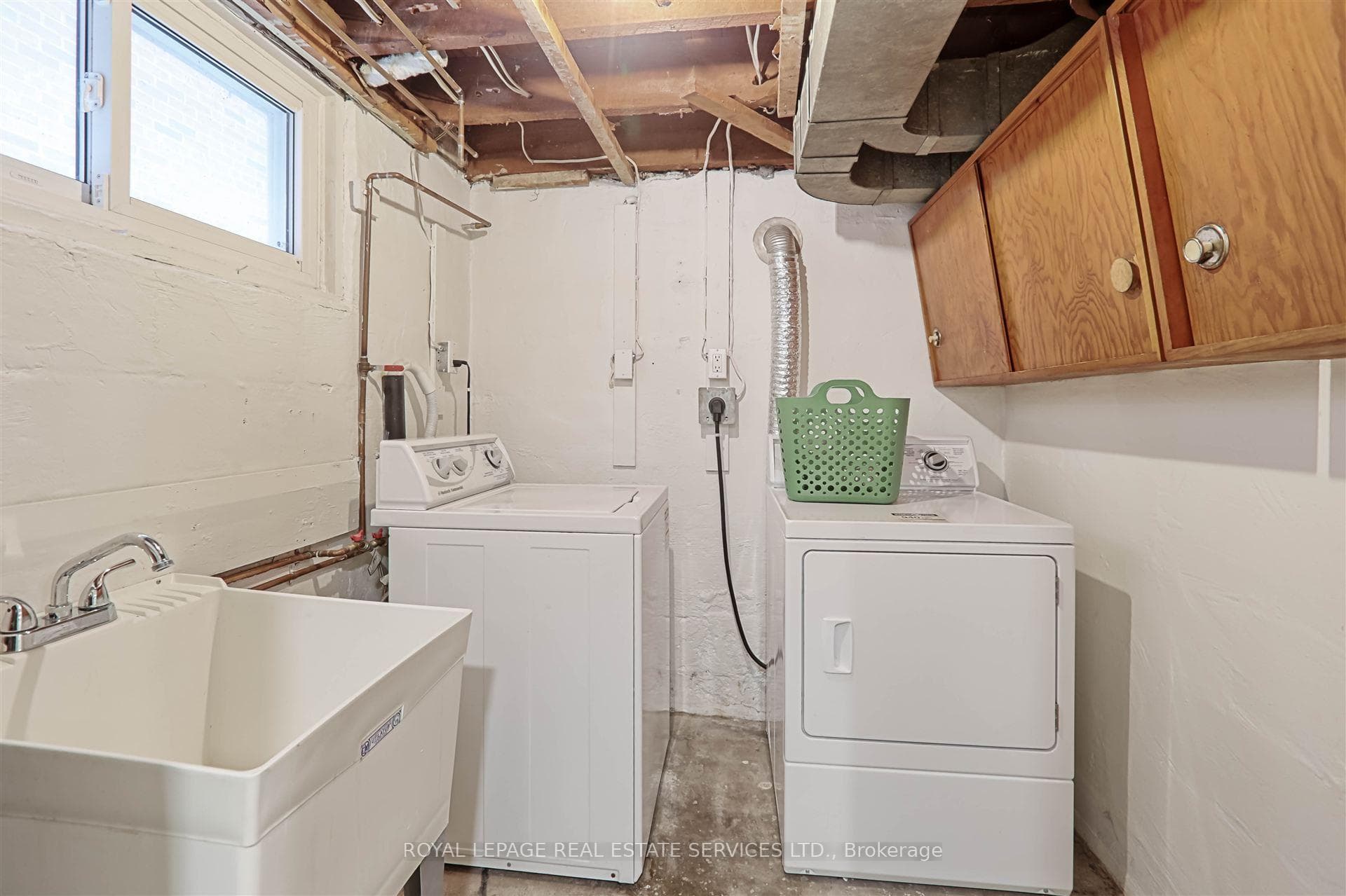 21 Sunnybrook Road photo 16