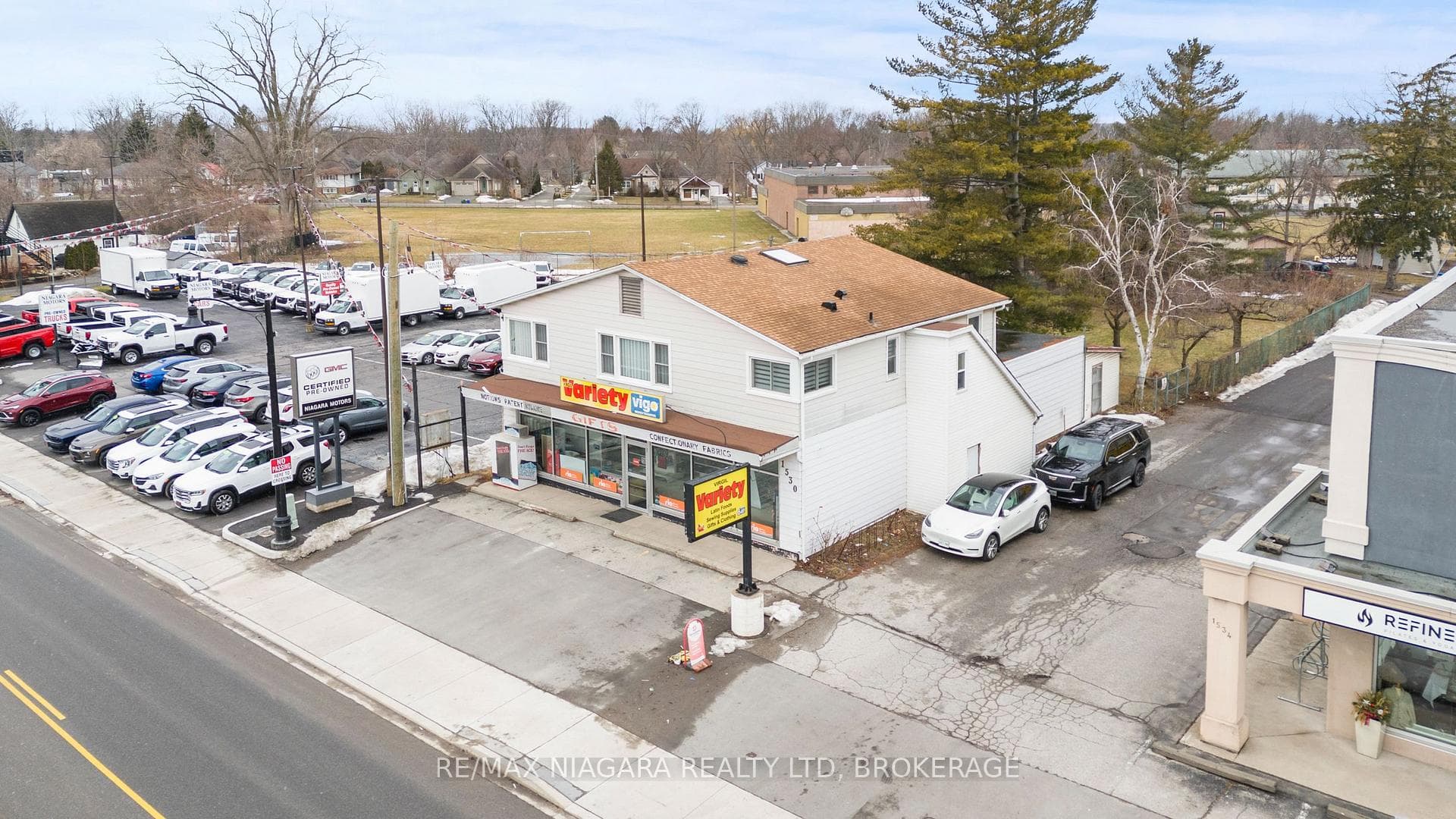 1530 NIAGARA STONE Road photo 2