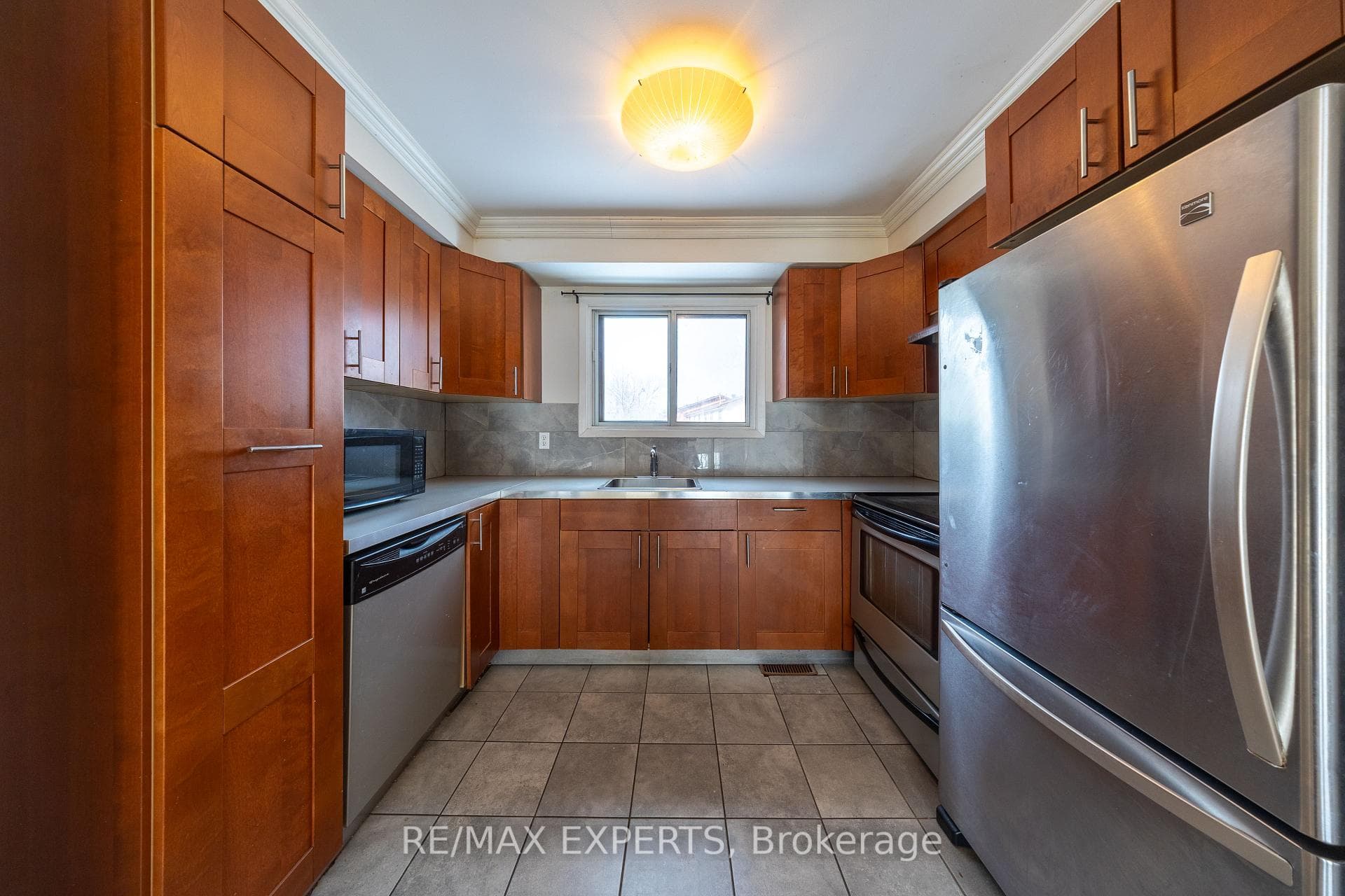 19 Dawson Crescent photo 16