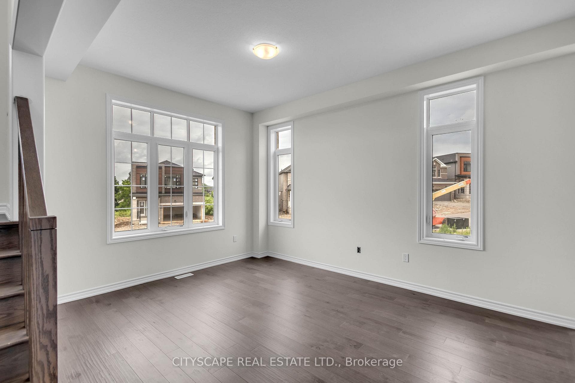 1 Southern Avenue photo 16