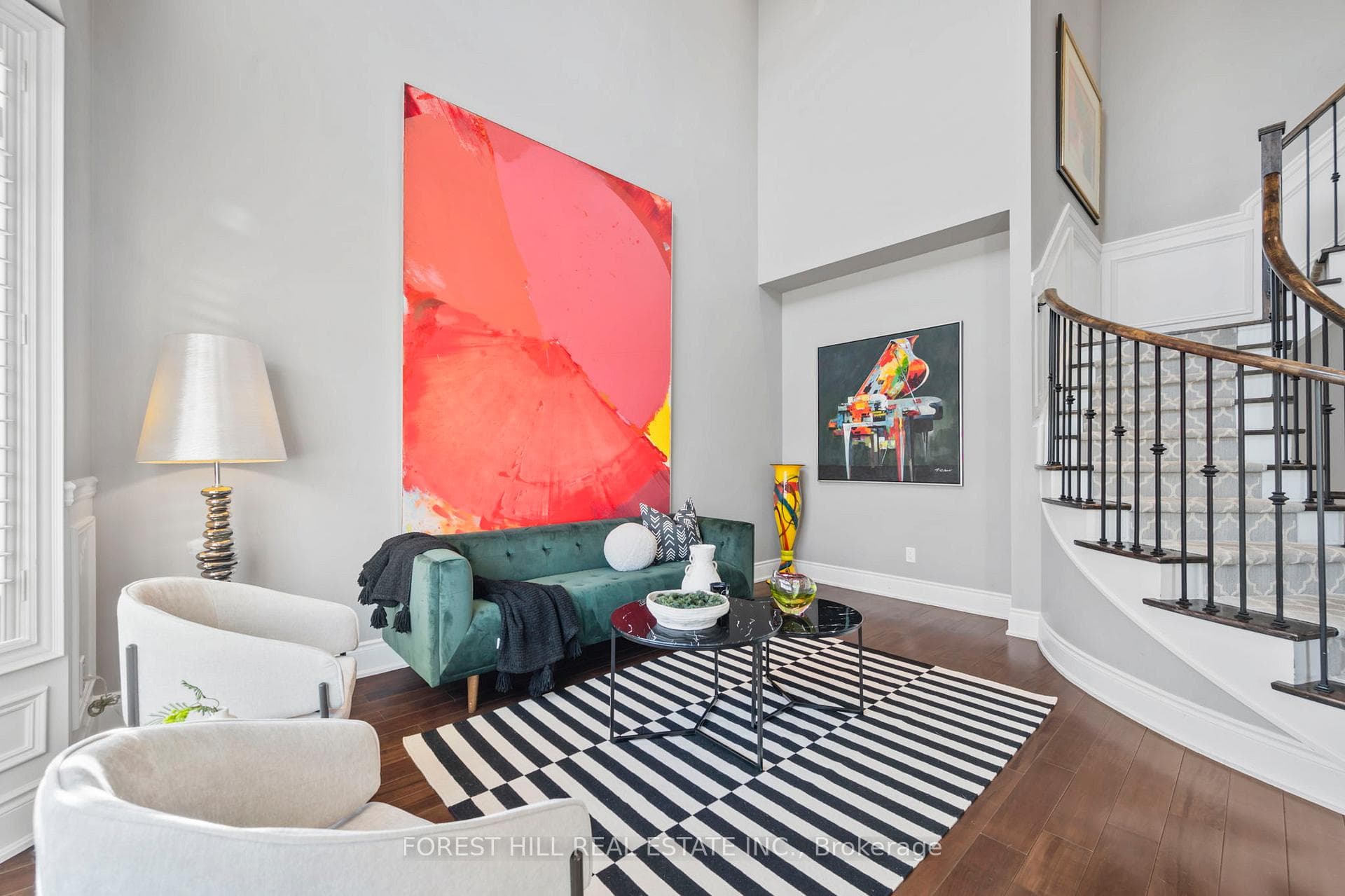 24 Nosson Place photo 3