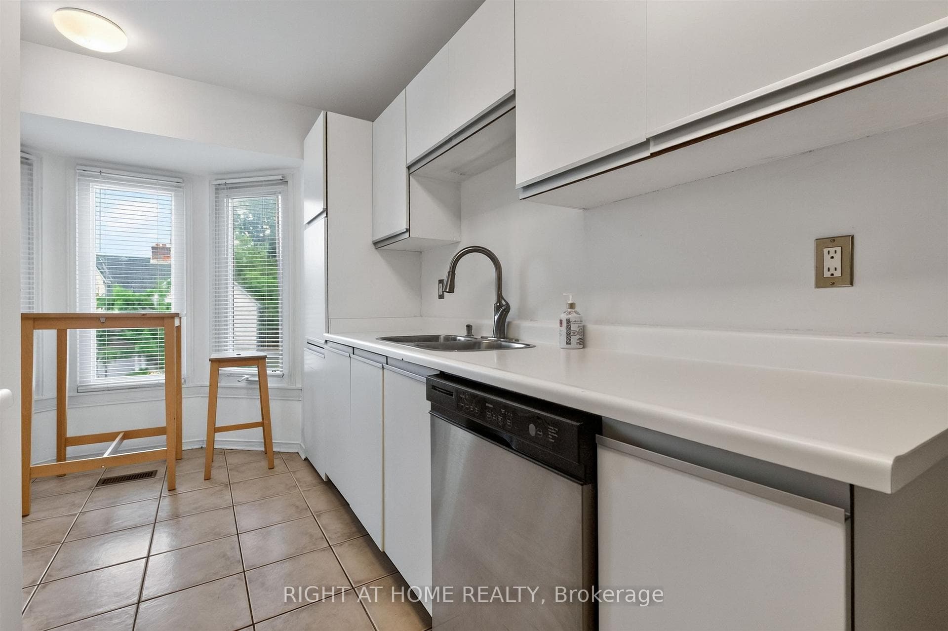 186 Woodbridge Avenue Unit 45 photo 13