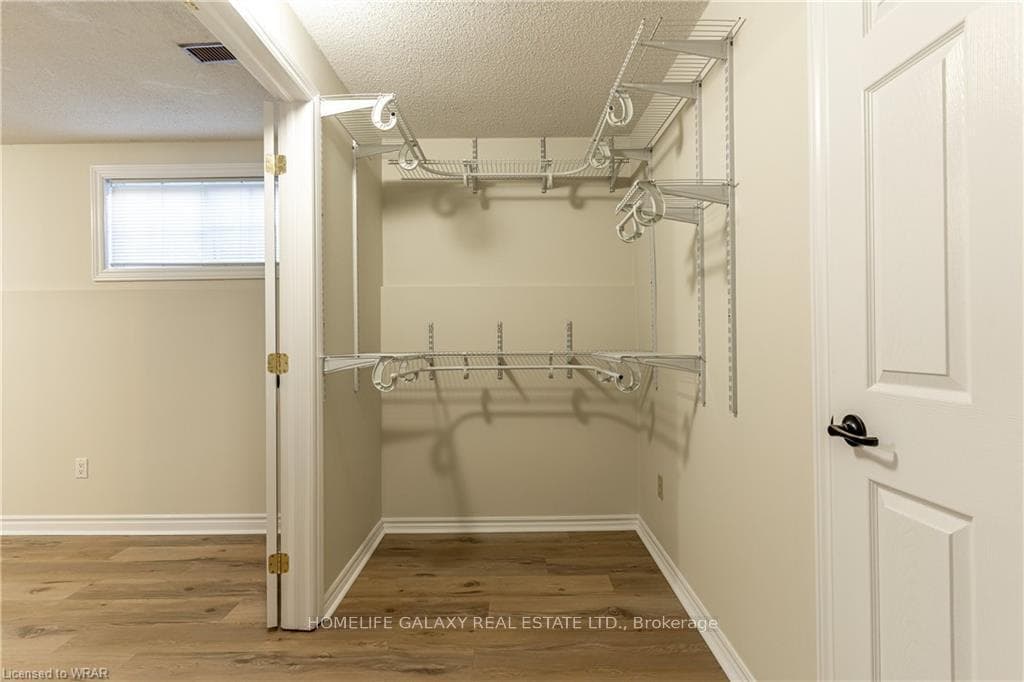 462 Beechwood Place Unit 5 photo 32