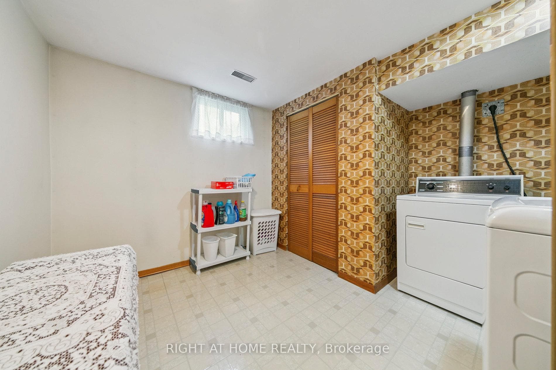 932 Flagship Drive photo 30