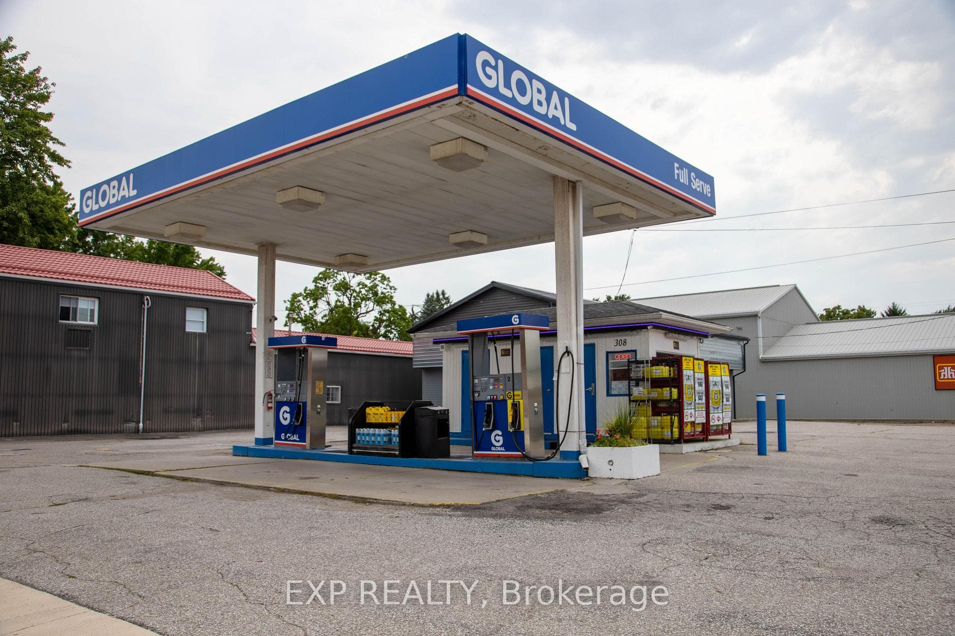 308 St. George Street photo 3