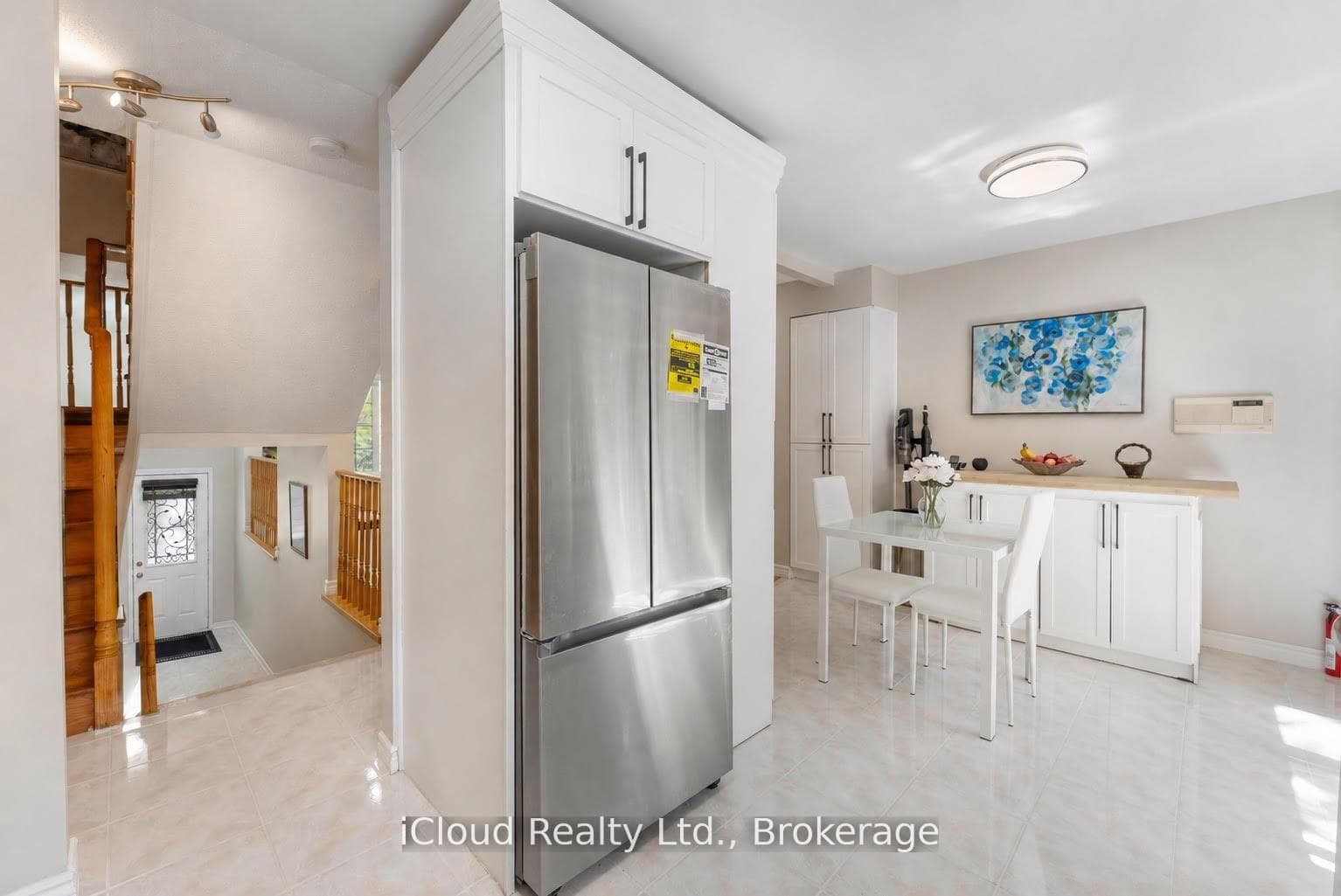 Bright Kitchen New frg stove