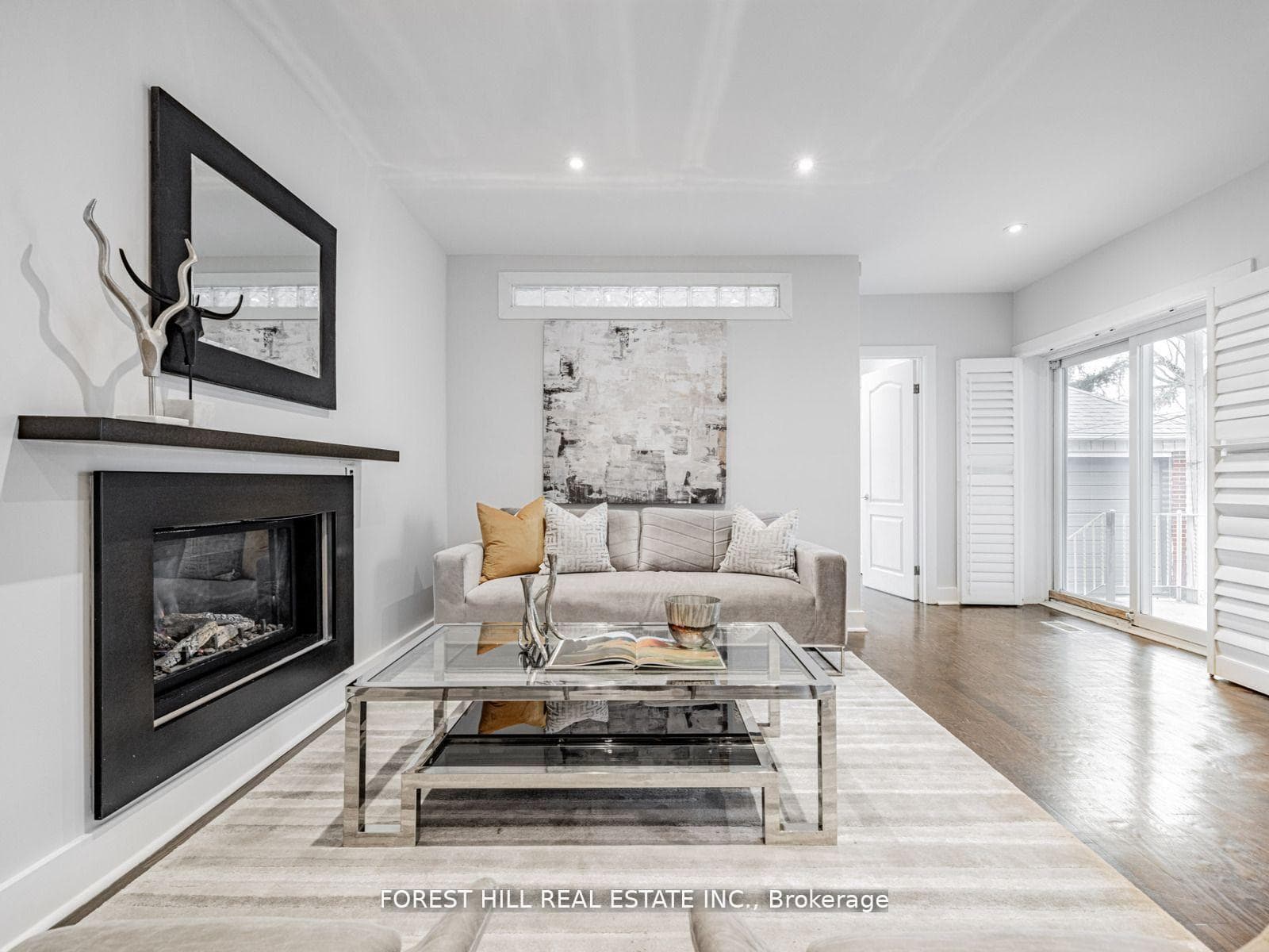 381 Hollywood Avenue photo 12