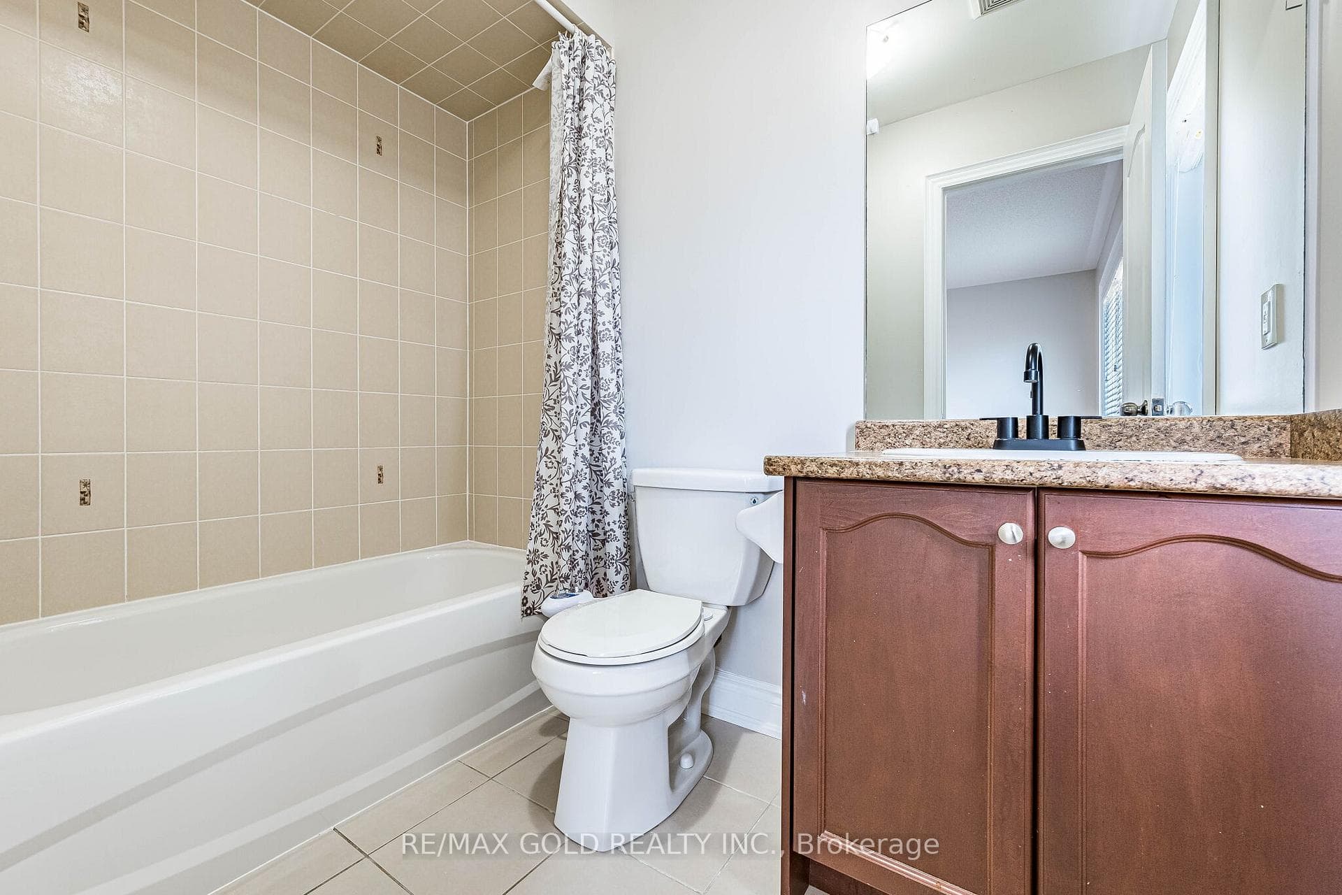 Master Ensuite
