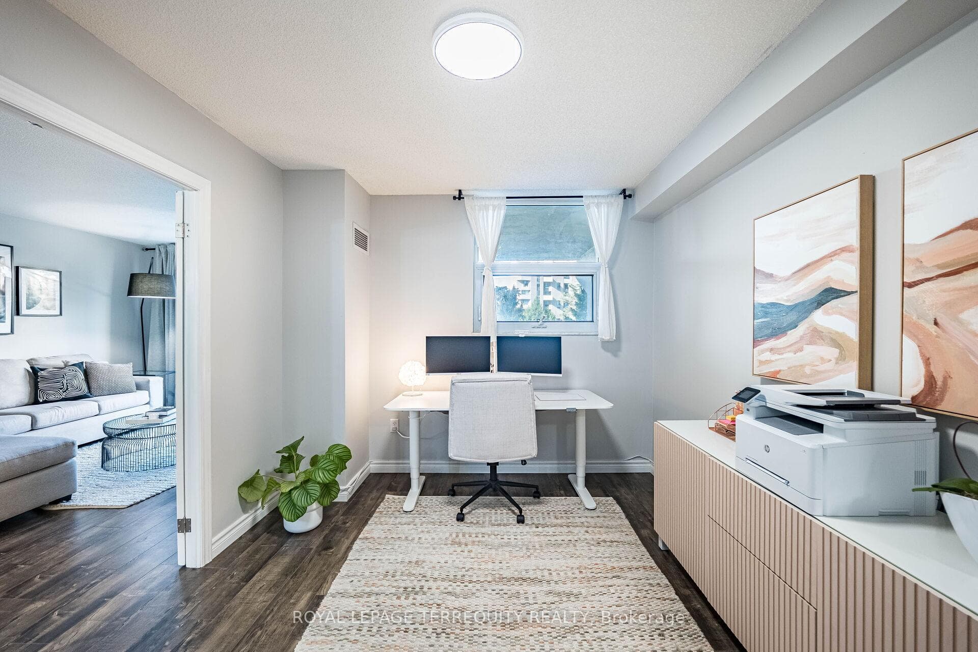 2rd Bedroom/Home Office