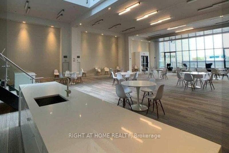 36 Lisgar Street Unit 812W photo 20