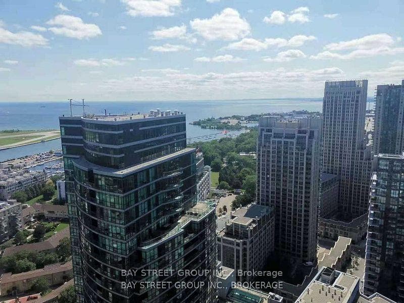 19 Bathurst Street Unit 4015 photo 7