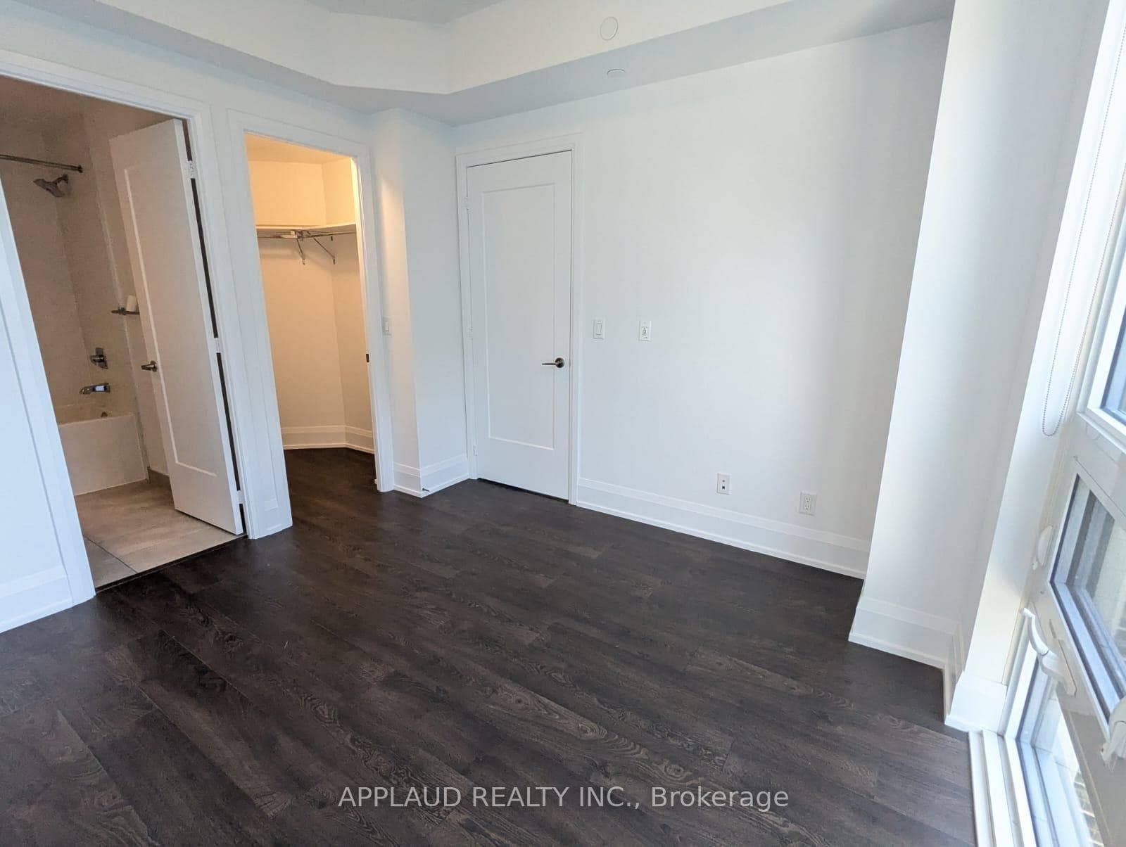 101 Erskine Avenue Unit 1702 photo 11