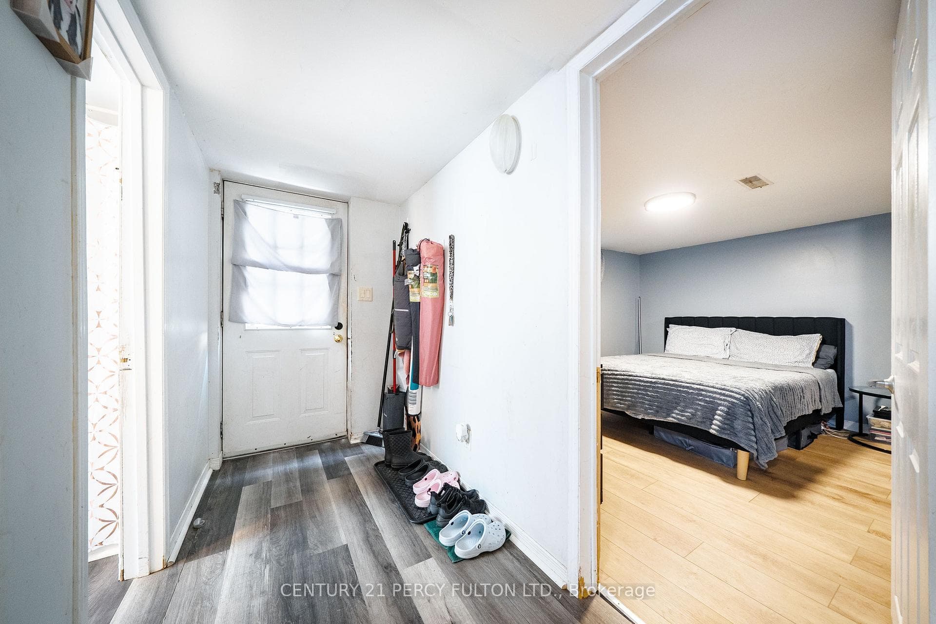 74 St. Dunstan Drive photo 25