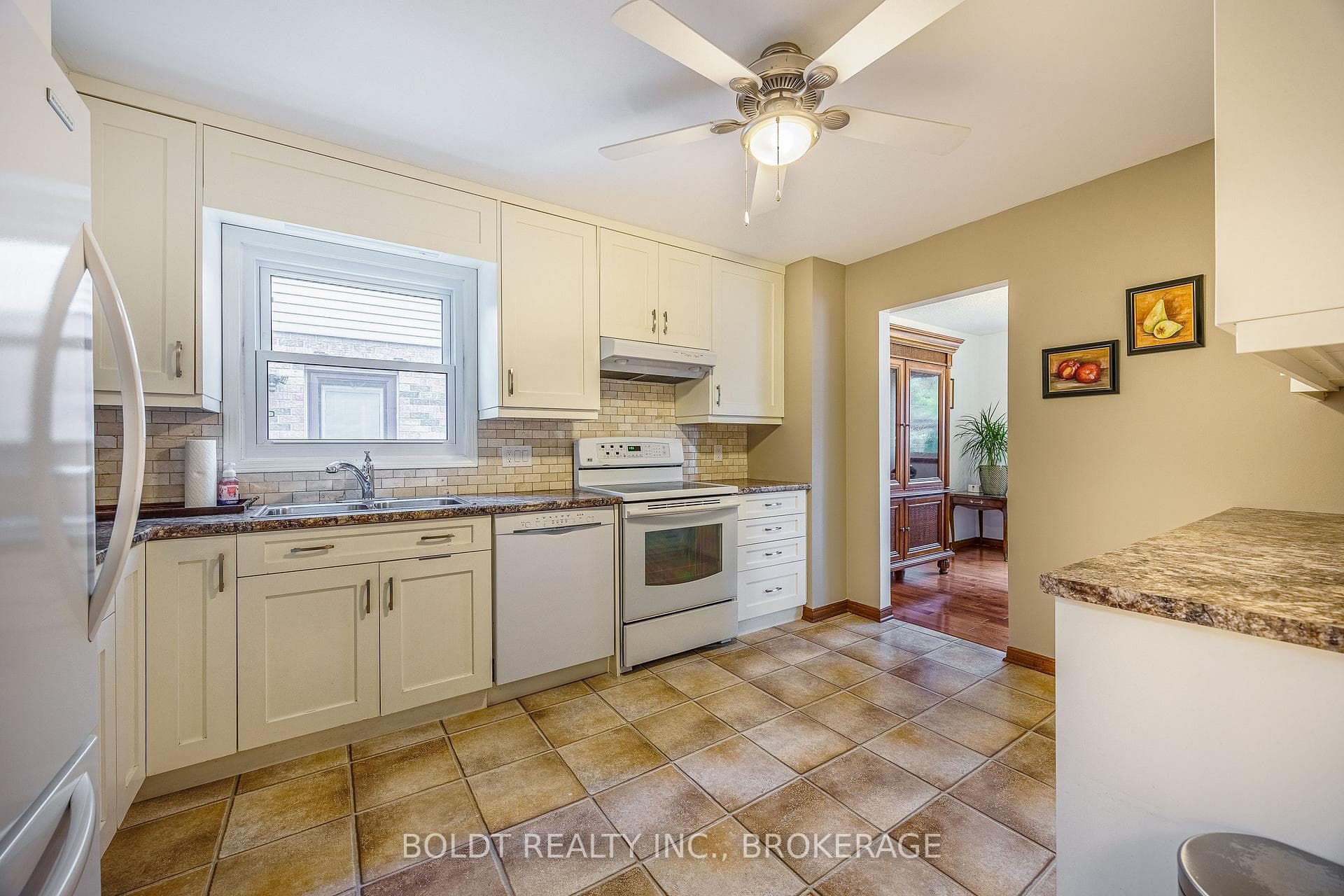 7 Elderwood Drive photo 7