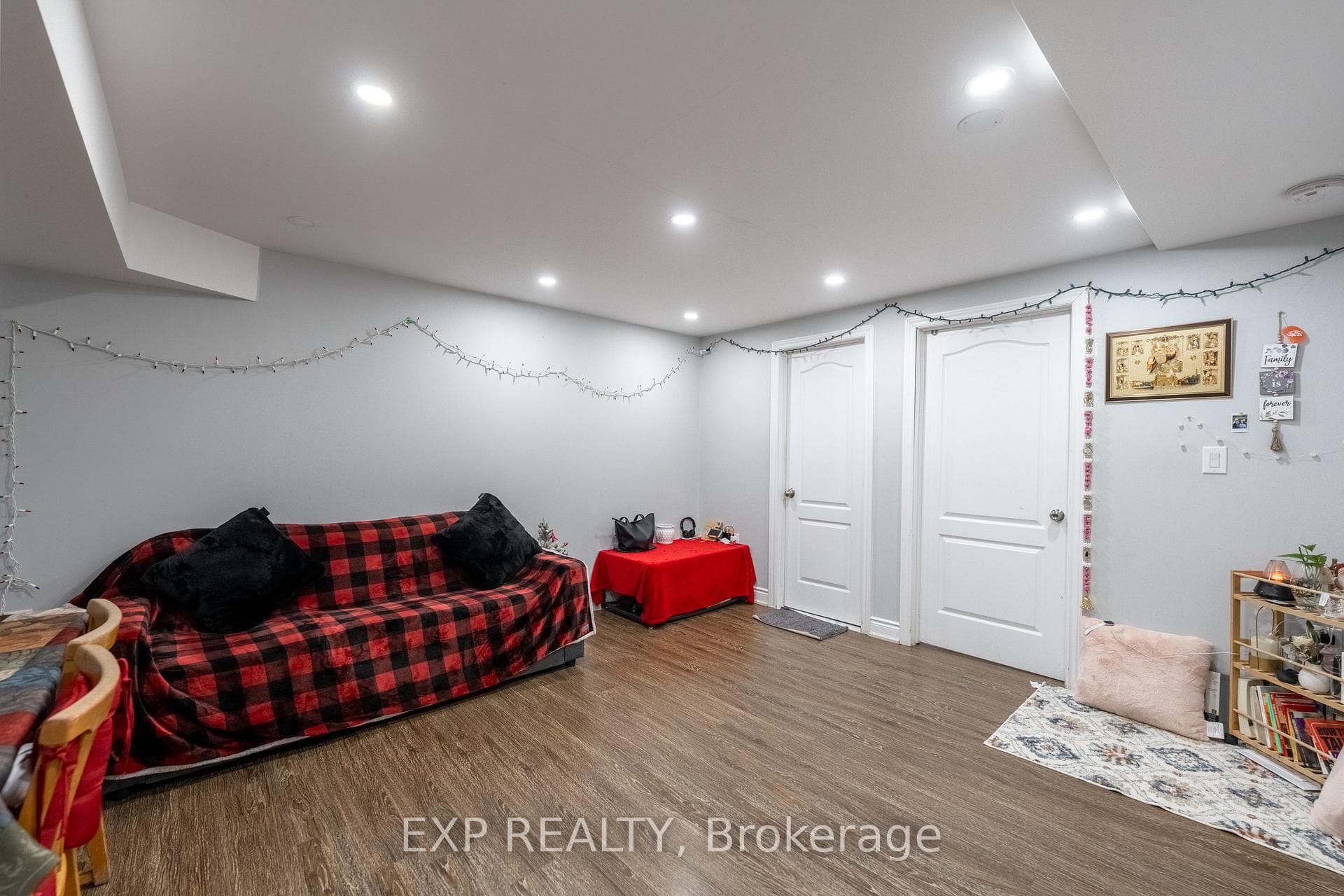 7741 Shadbush Lane photo 27