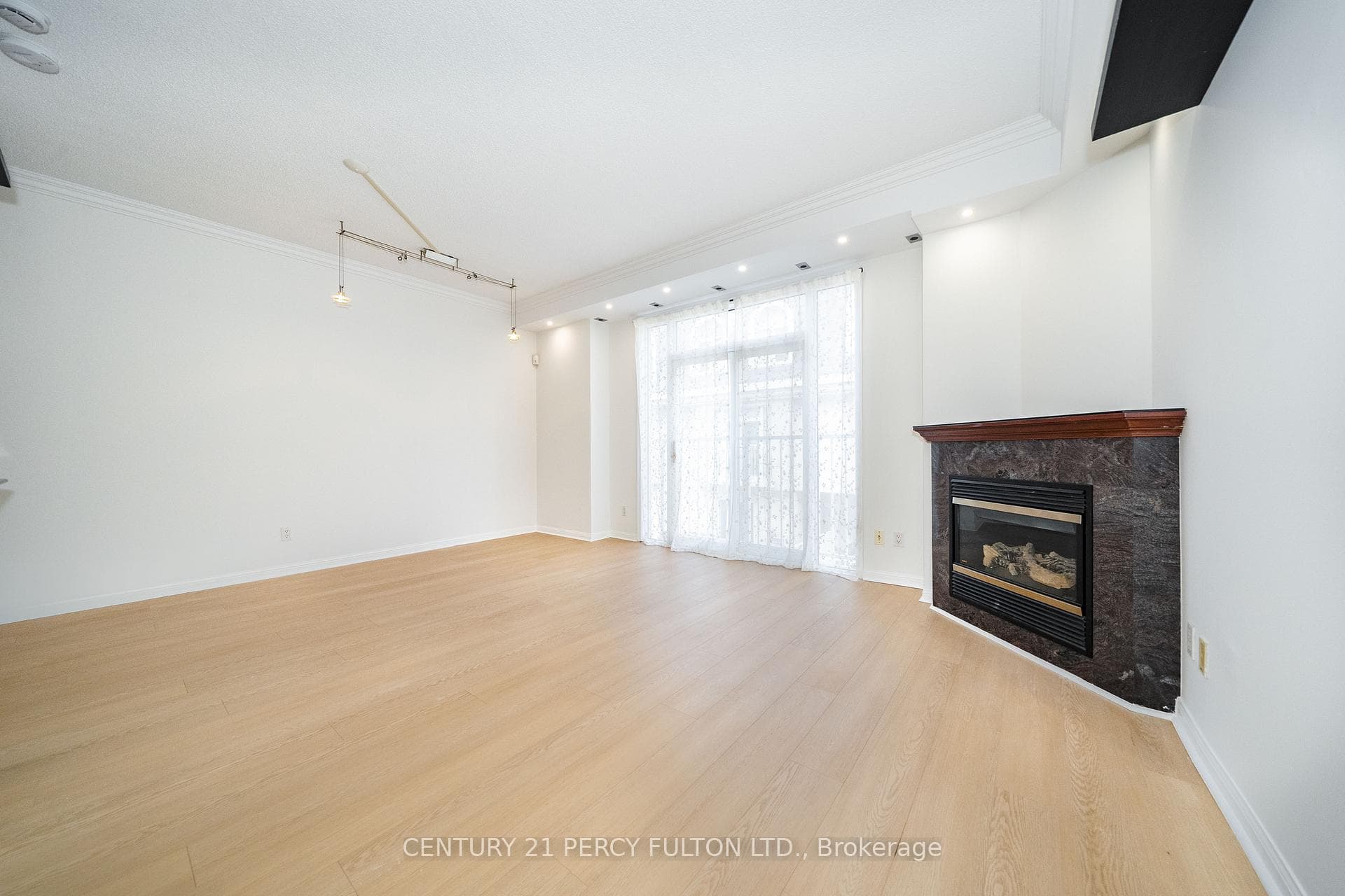 32 Stadium Road Unit 335 photo 18
