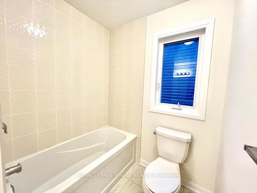 111 Windermere Boulevard photo 13