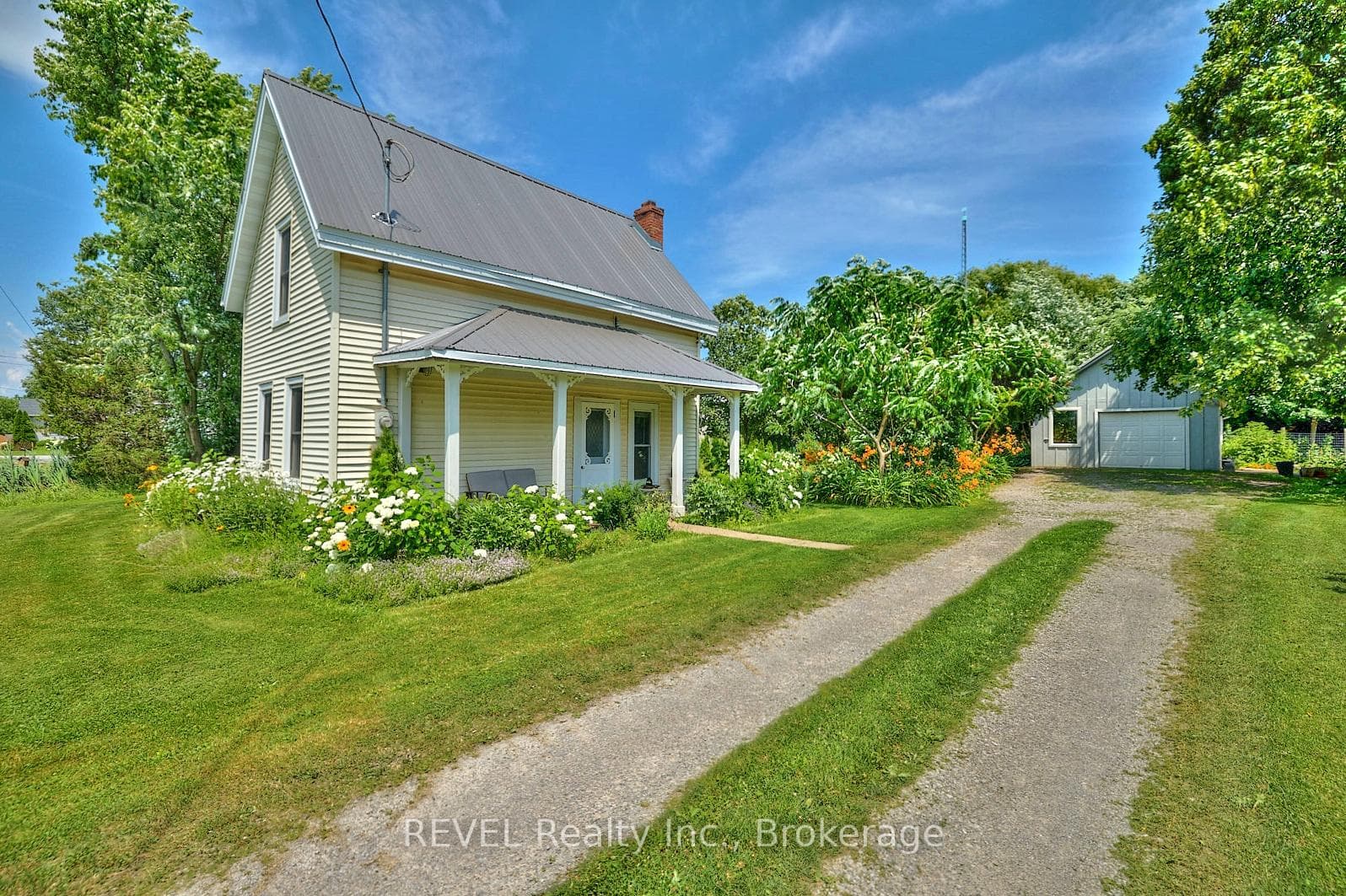 1819 Balfour Street photo 5