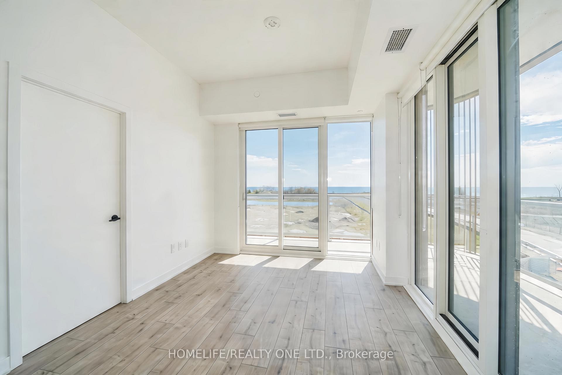 220 Missinnihe Way Unit 421 photo 12