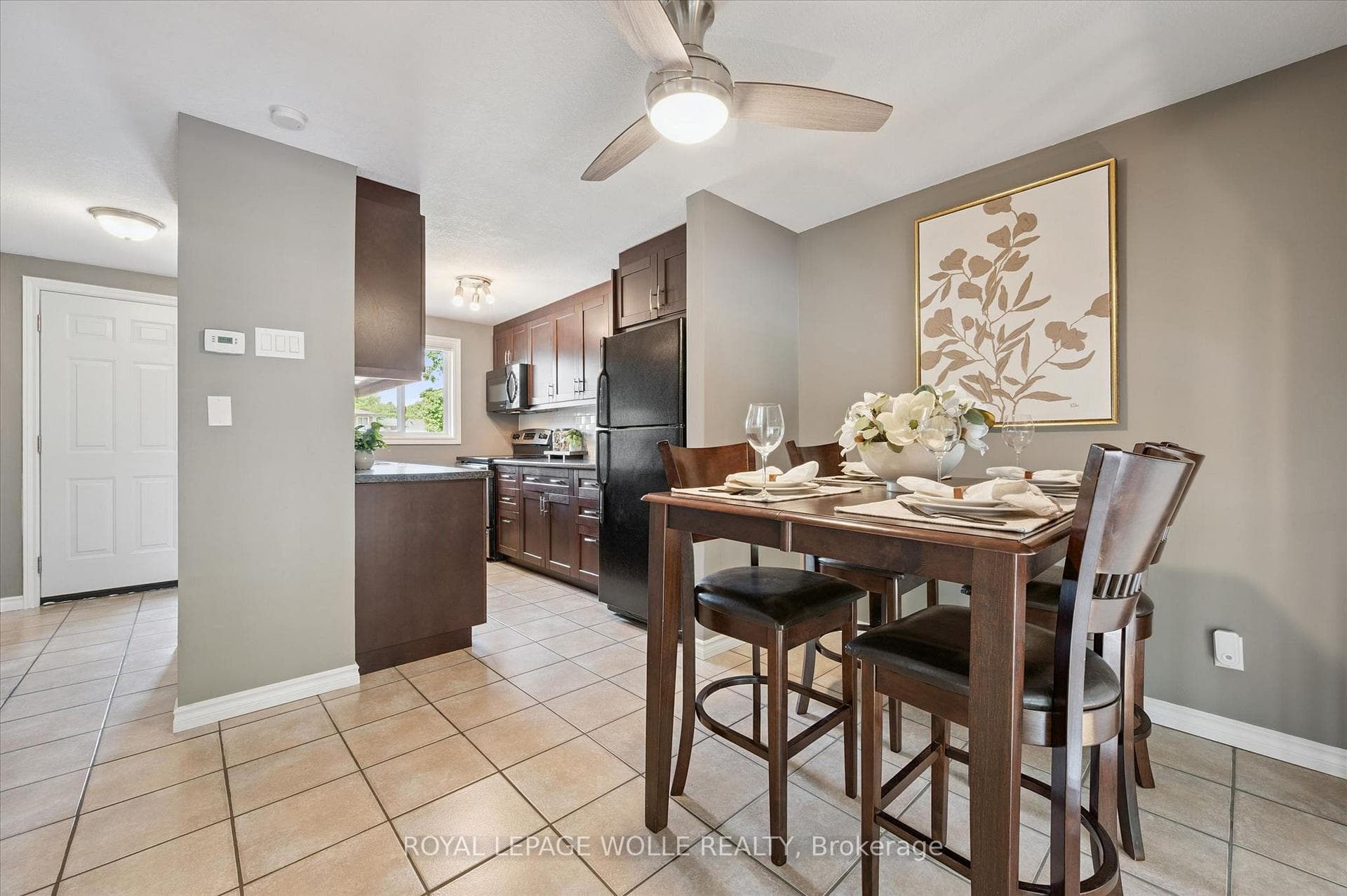 Dining Room & Kitchen