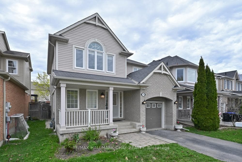 73 Kidd Crescent photo 3