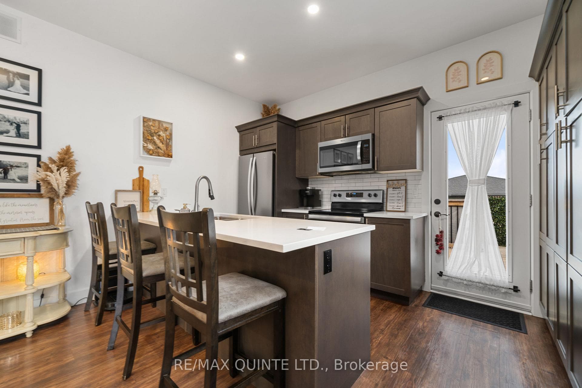 10 Lehtinen Crescent Unit A & B photo 33