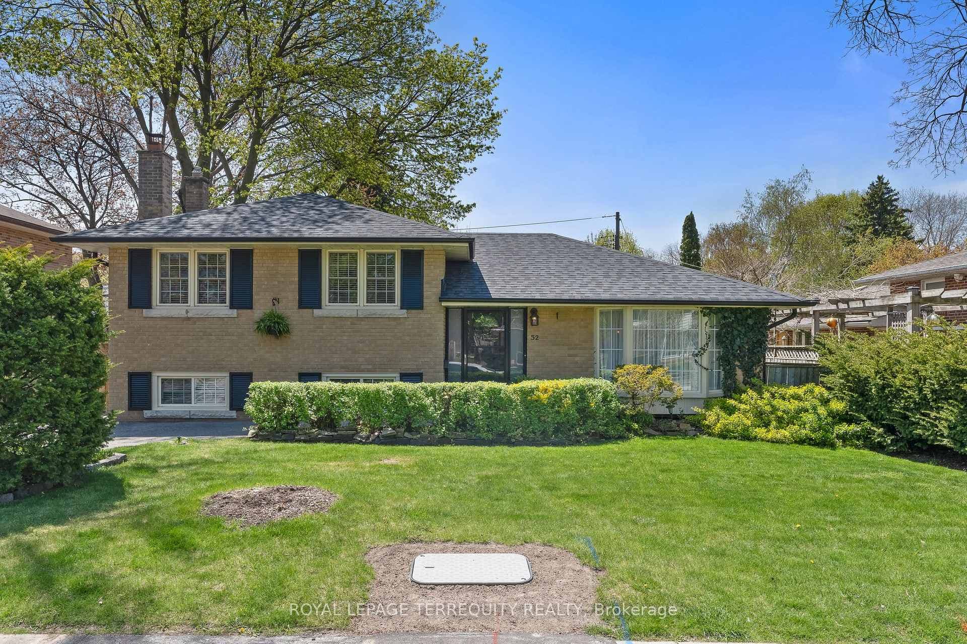 52 Cathedral Bluffs Drive photo 2