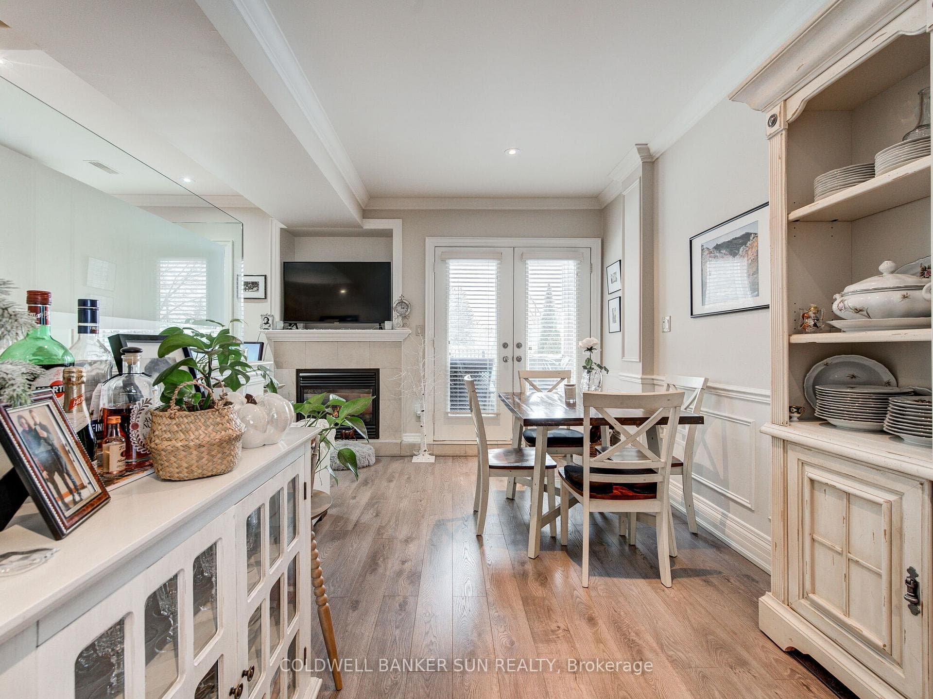 8283 KIPLING Avenue photo 5