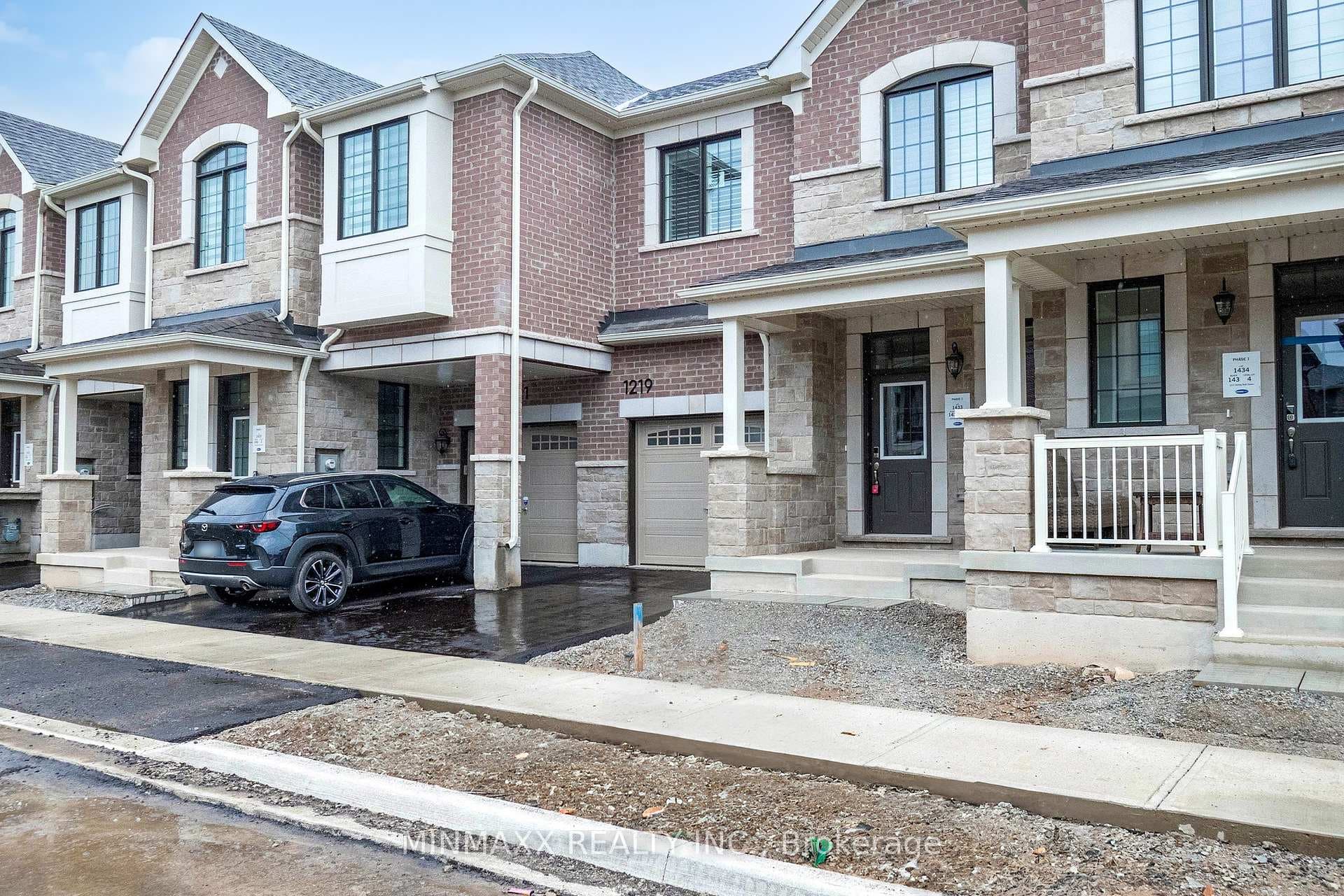 1219 STIRLING TODD Terrace photo 4