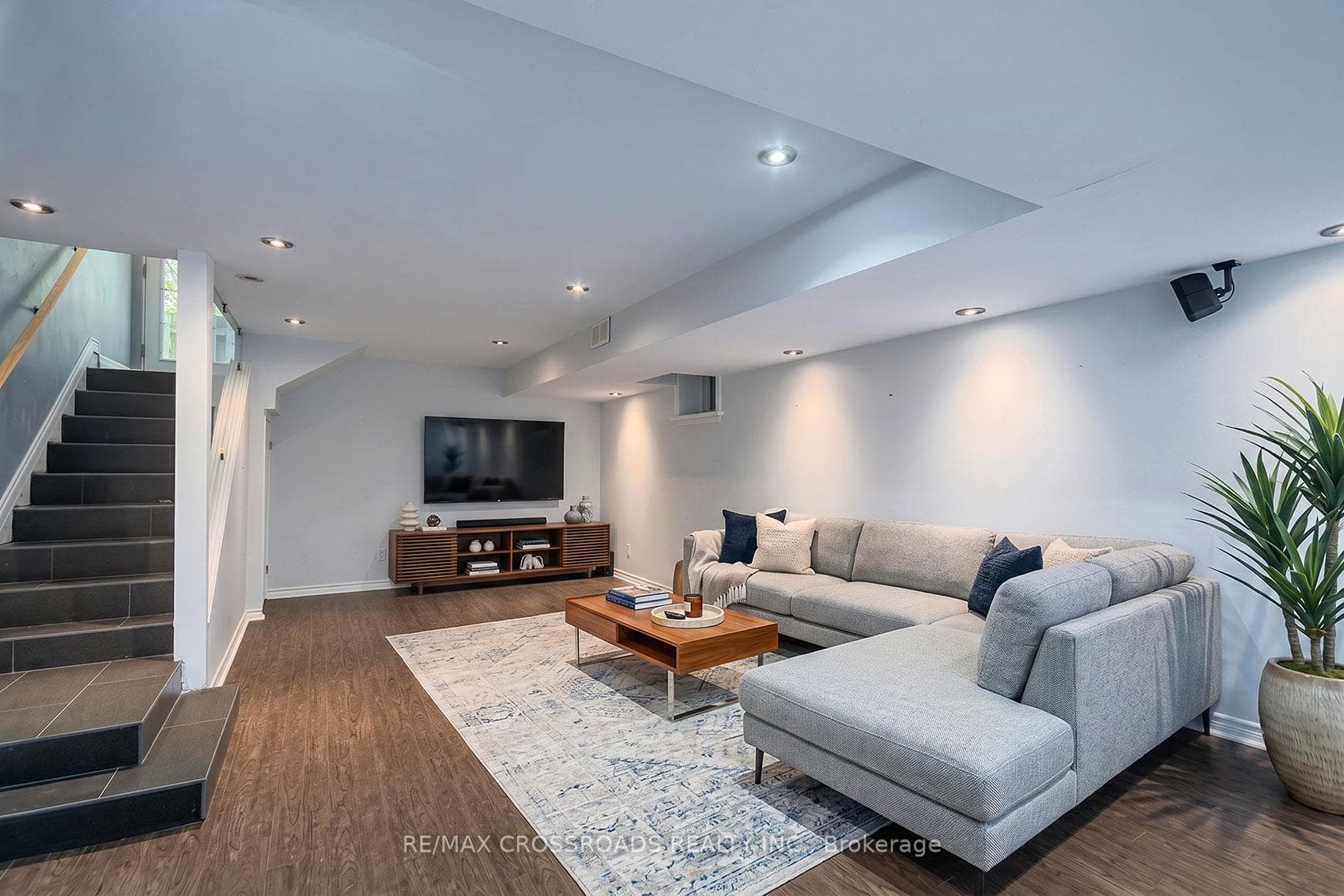33 Norfolk Avenue photo 31
