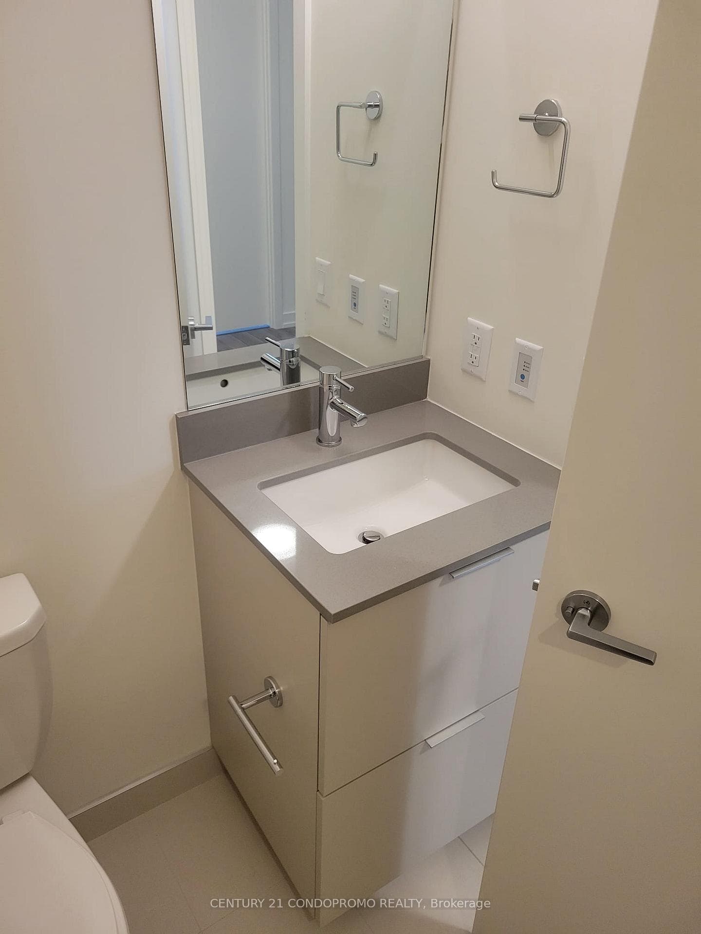 89 Church Street Unit 3201 photo 8