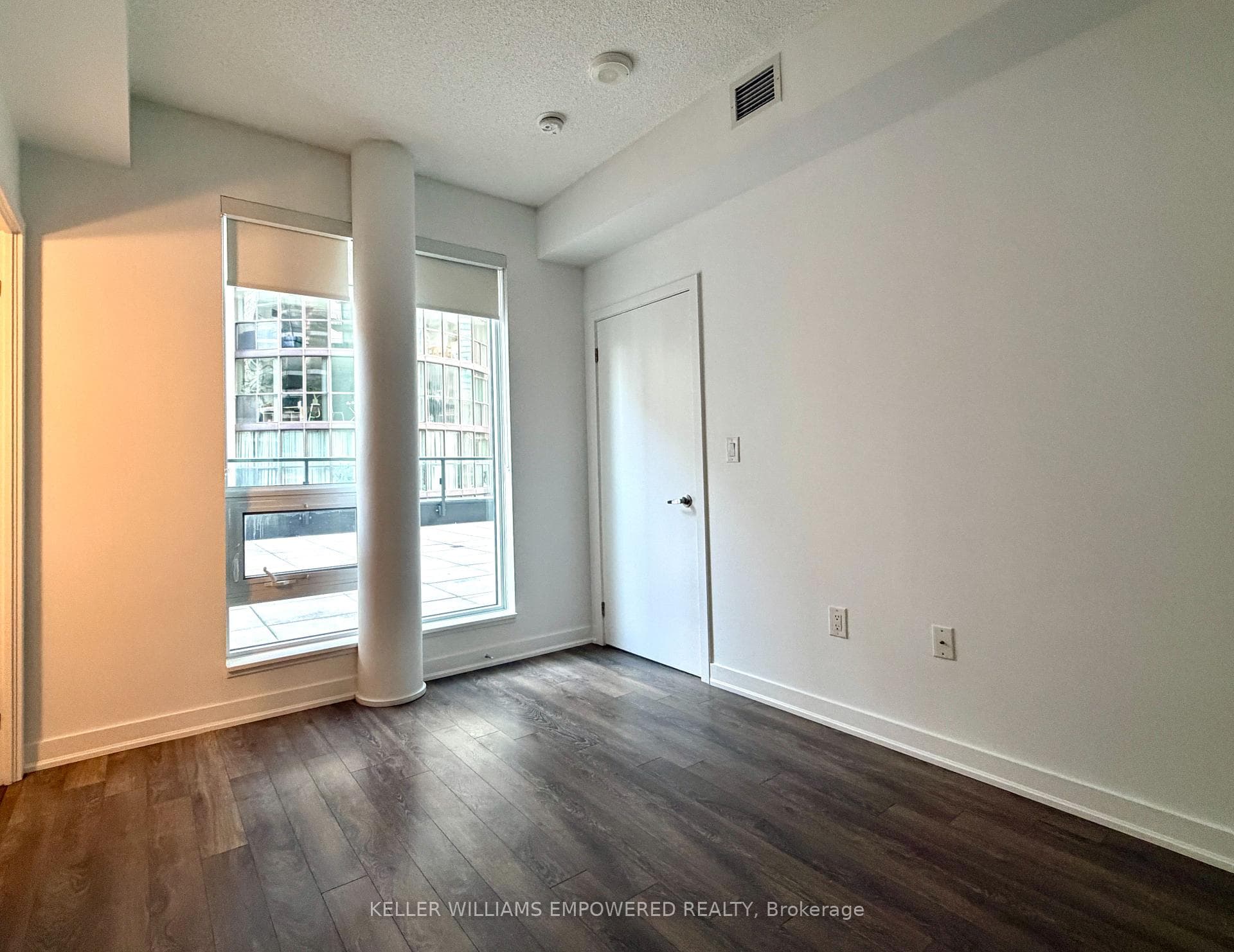 Primary Bedroom w/ Ensuite Bath