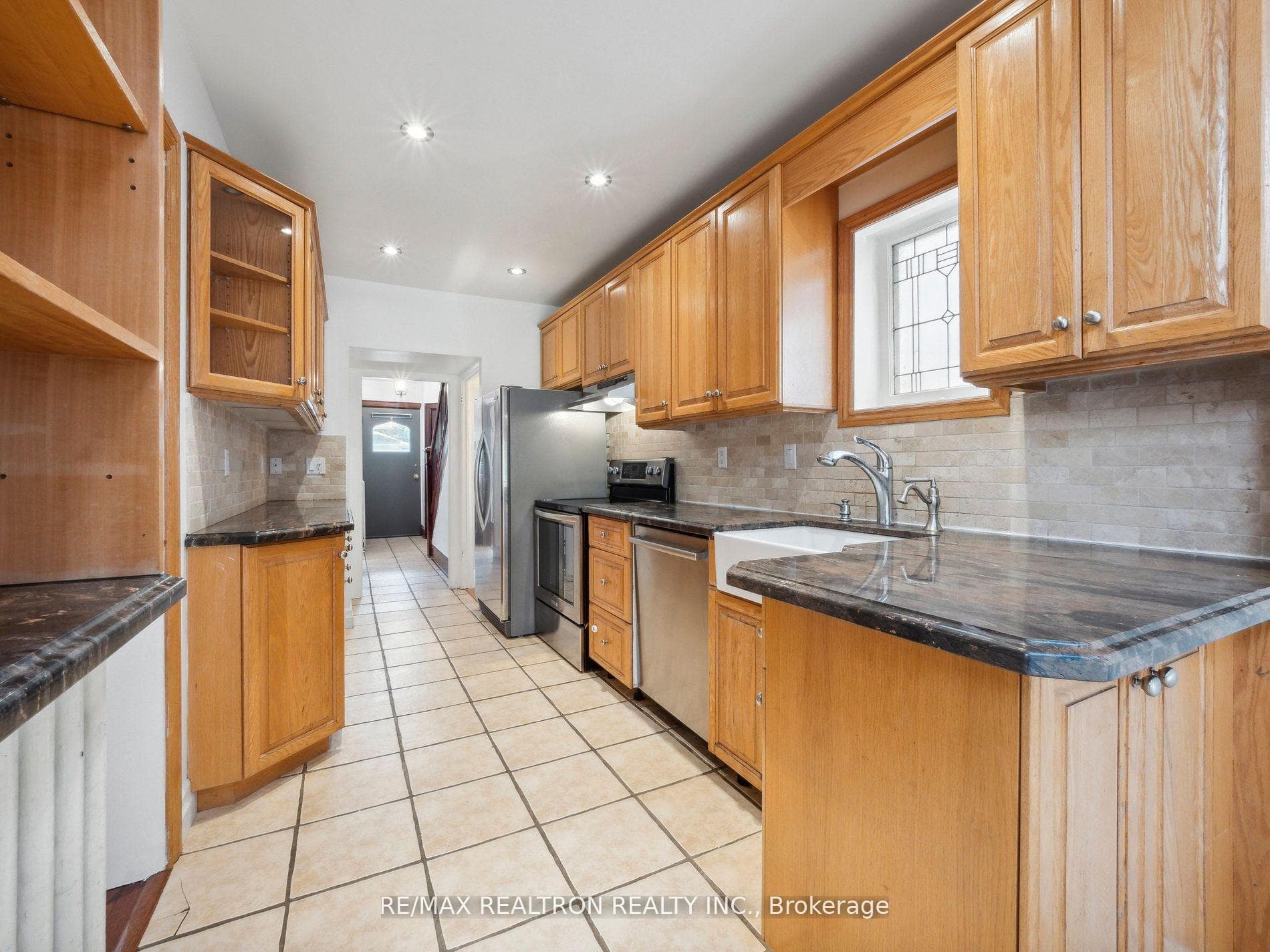186 Wanless Avenue photo 18