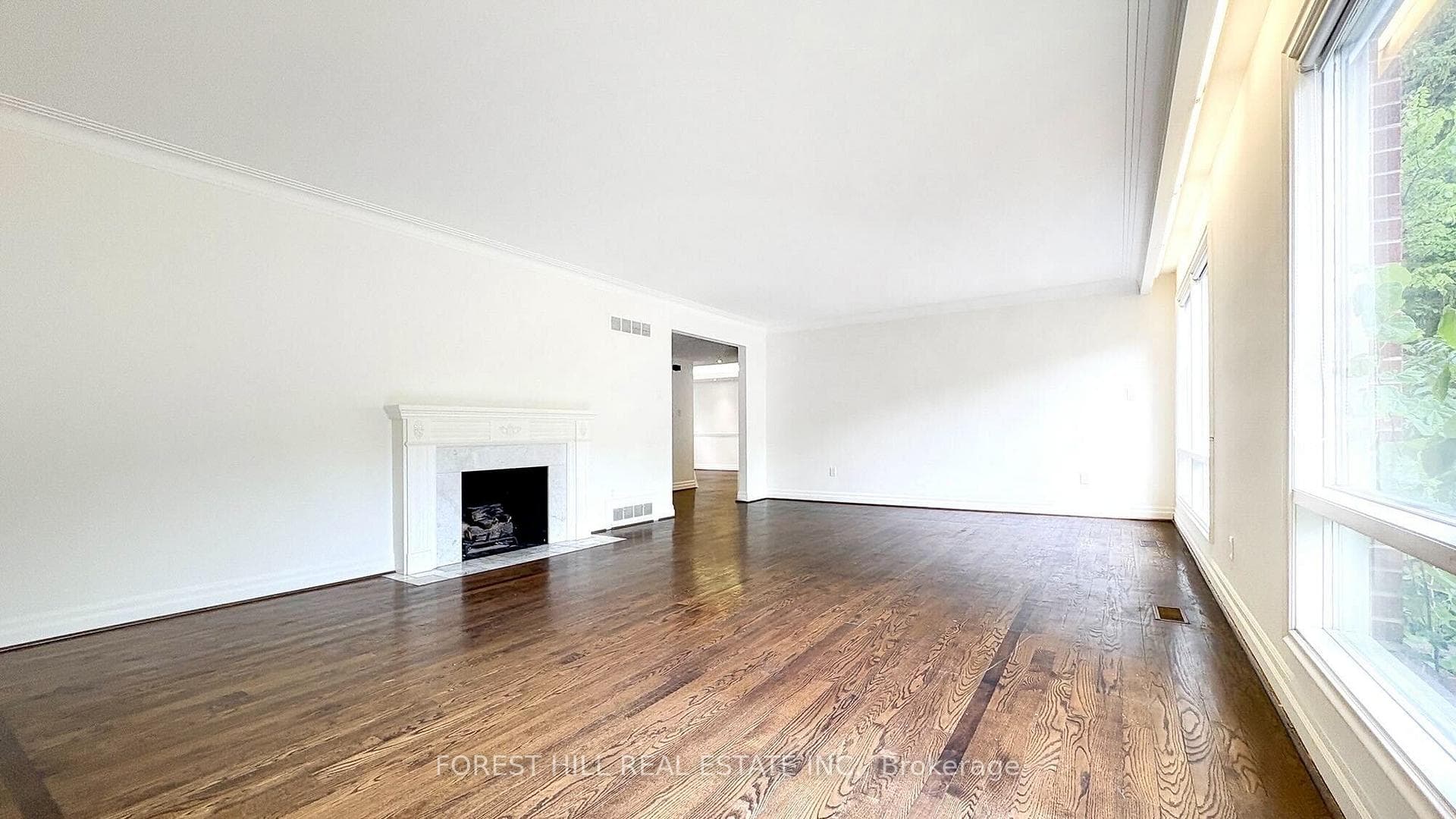 19 Chieftain Crescent photo 10