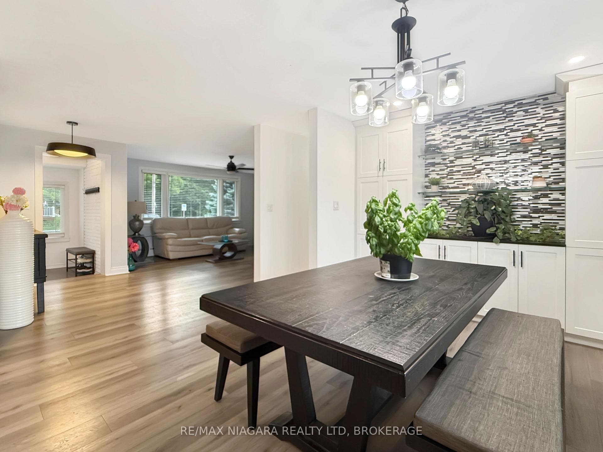 222 Ridgeway Road photo 10