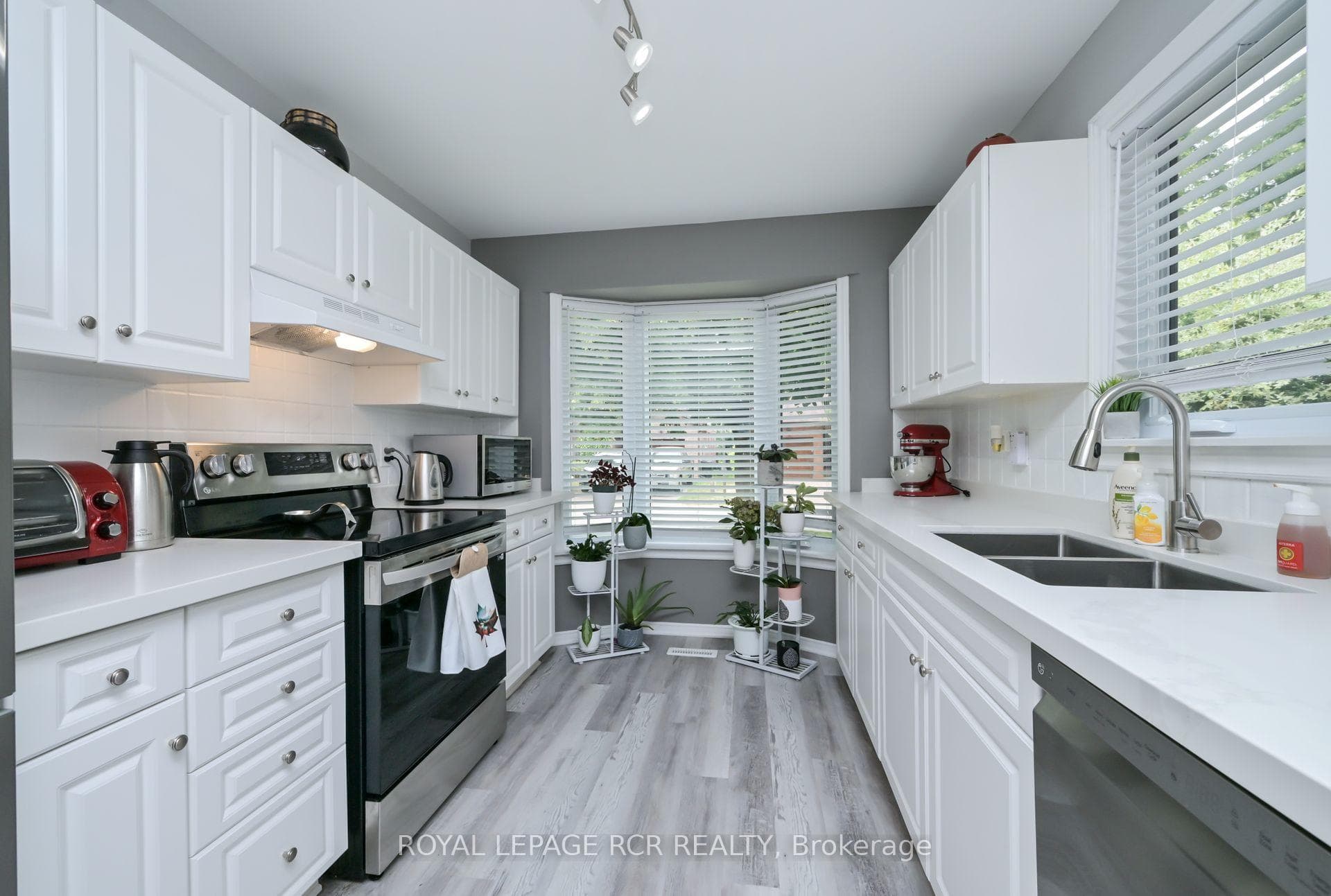 114 Green Briar Road photo 7