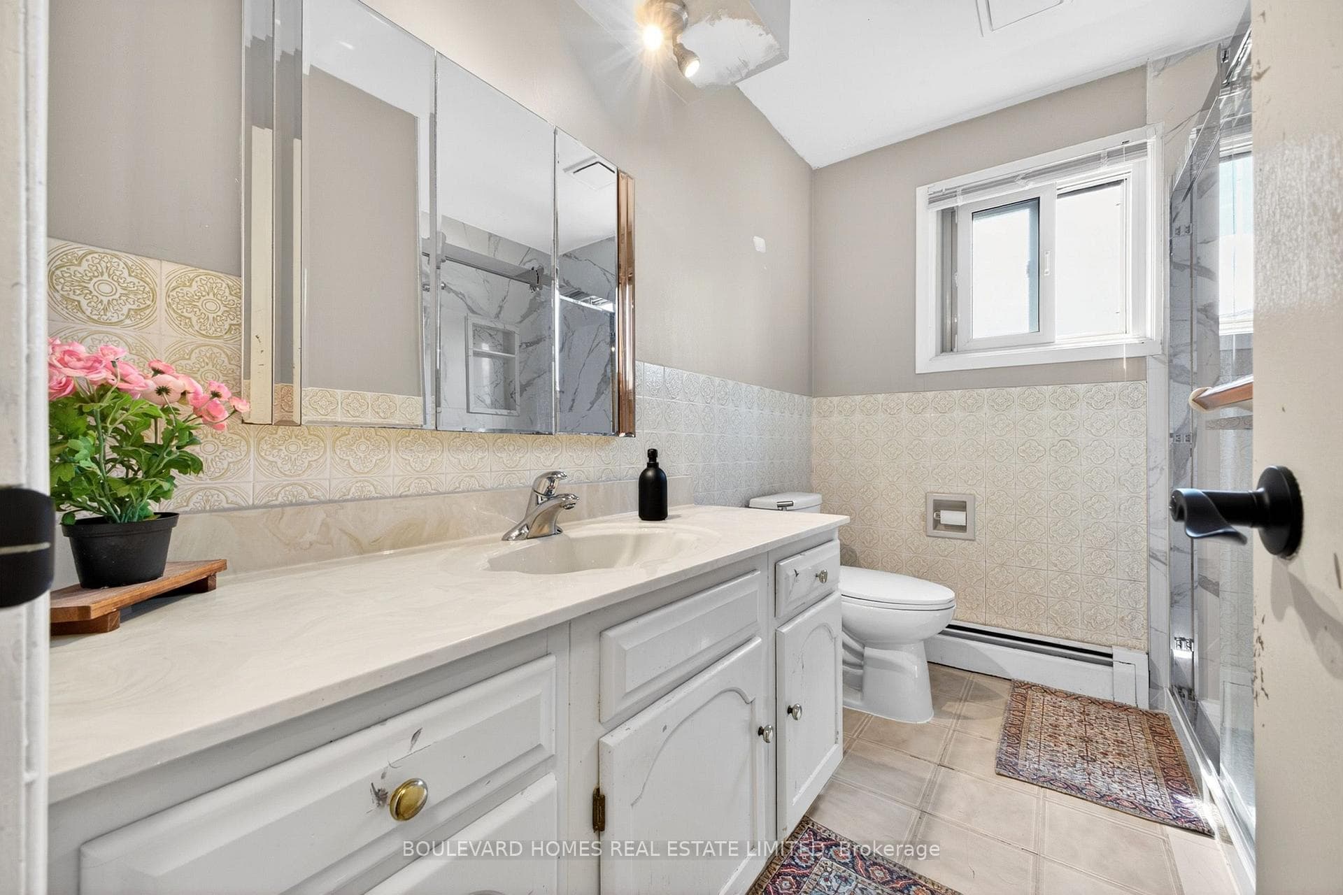 66 Watt Avenue photo 21