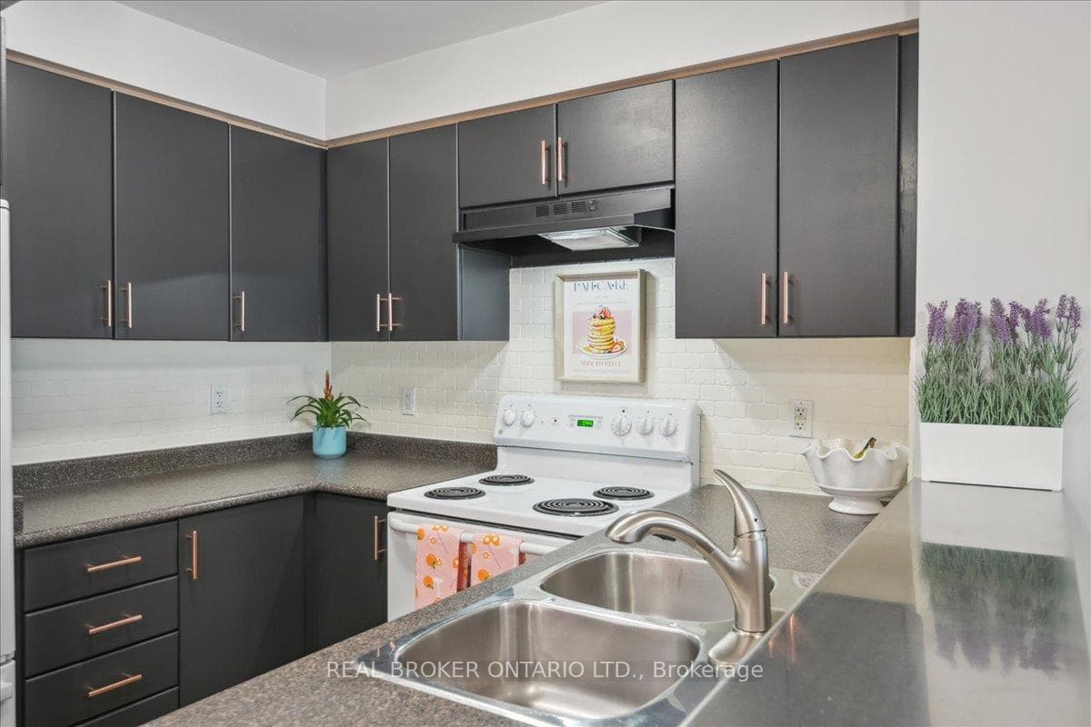 185 Legion Road Unit 608 photo 12